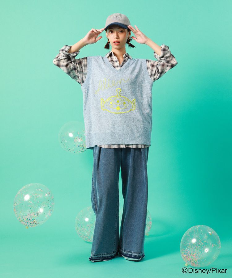 Green Parks「TOY STORY / 刺繍Vネックニットベスト」|ベスト・ジレ|