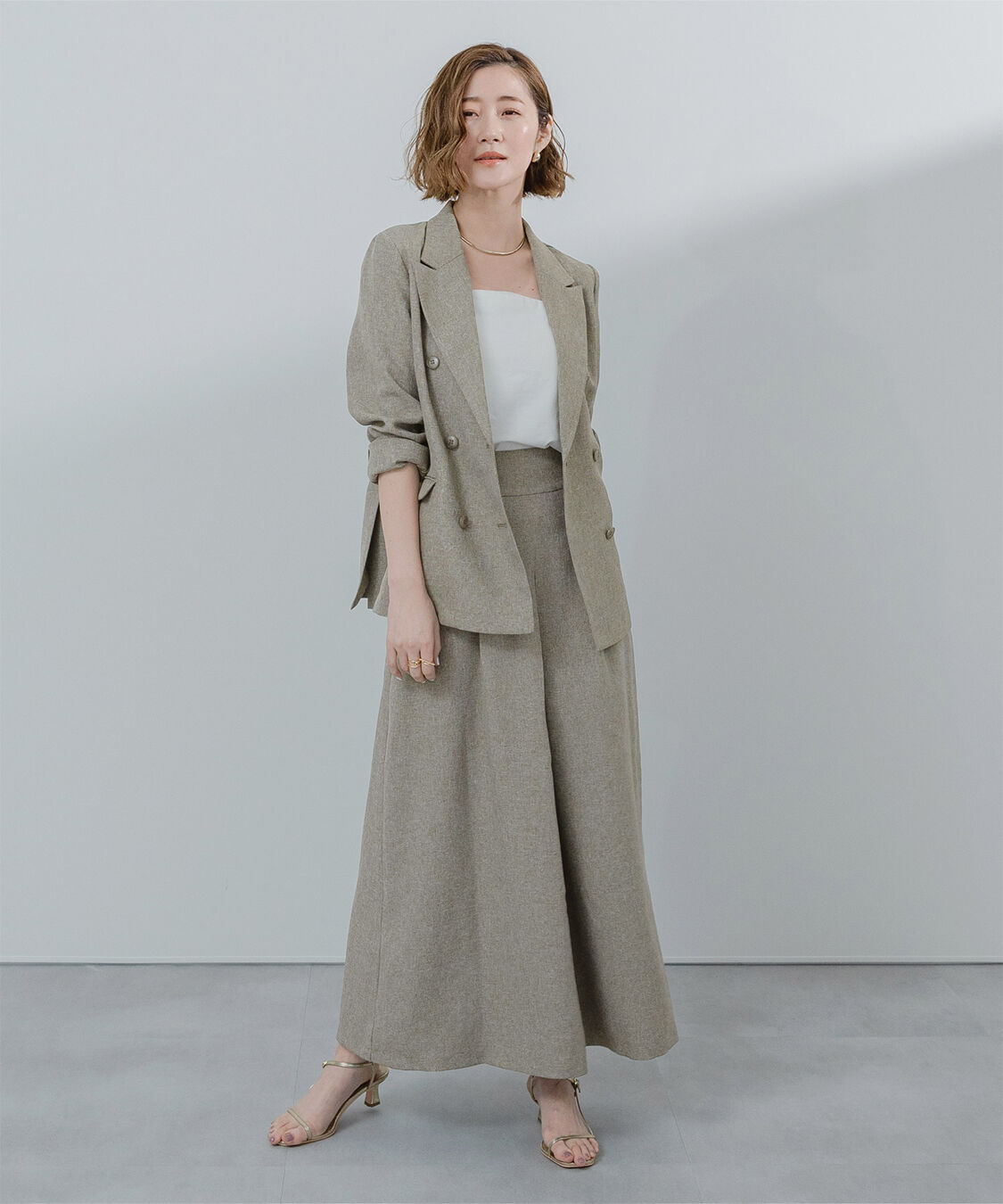 ur's「ﾘﾈﾝﾗｲｸﾌﾛﾝﾄﾀｯｸﾊｲｳｴｽﾄｽｶｰﾄ」|スカート|