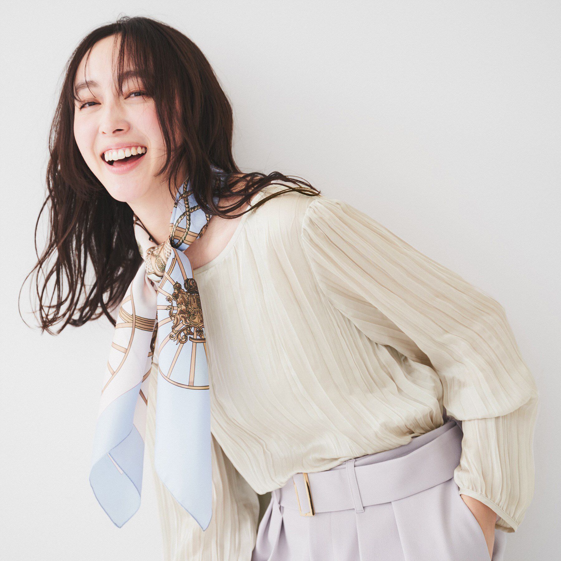 UNTITLED「【きれいめ/エレガント】サテンオーガンジー インナーブラウス」|シャツ・ブラウス|