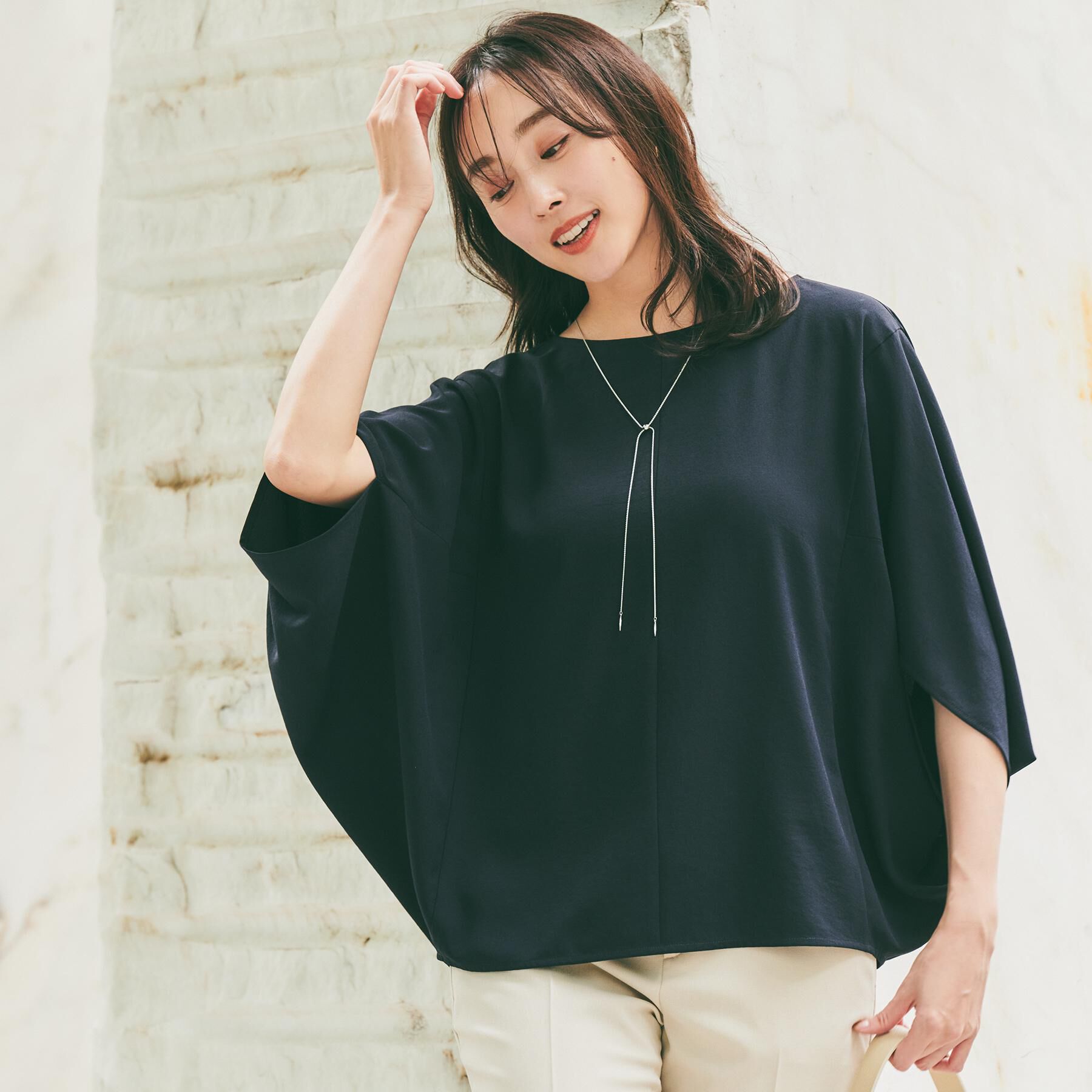 UNTITLED「【セットアップ可/接触冷感/イージーケア/体型カバー】リラクミスト モモンガブラウス」|シャツ・ブラウス|