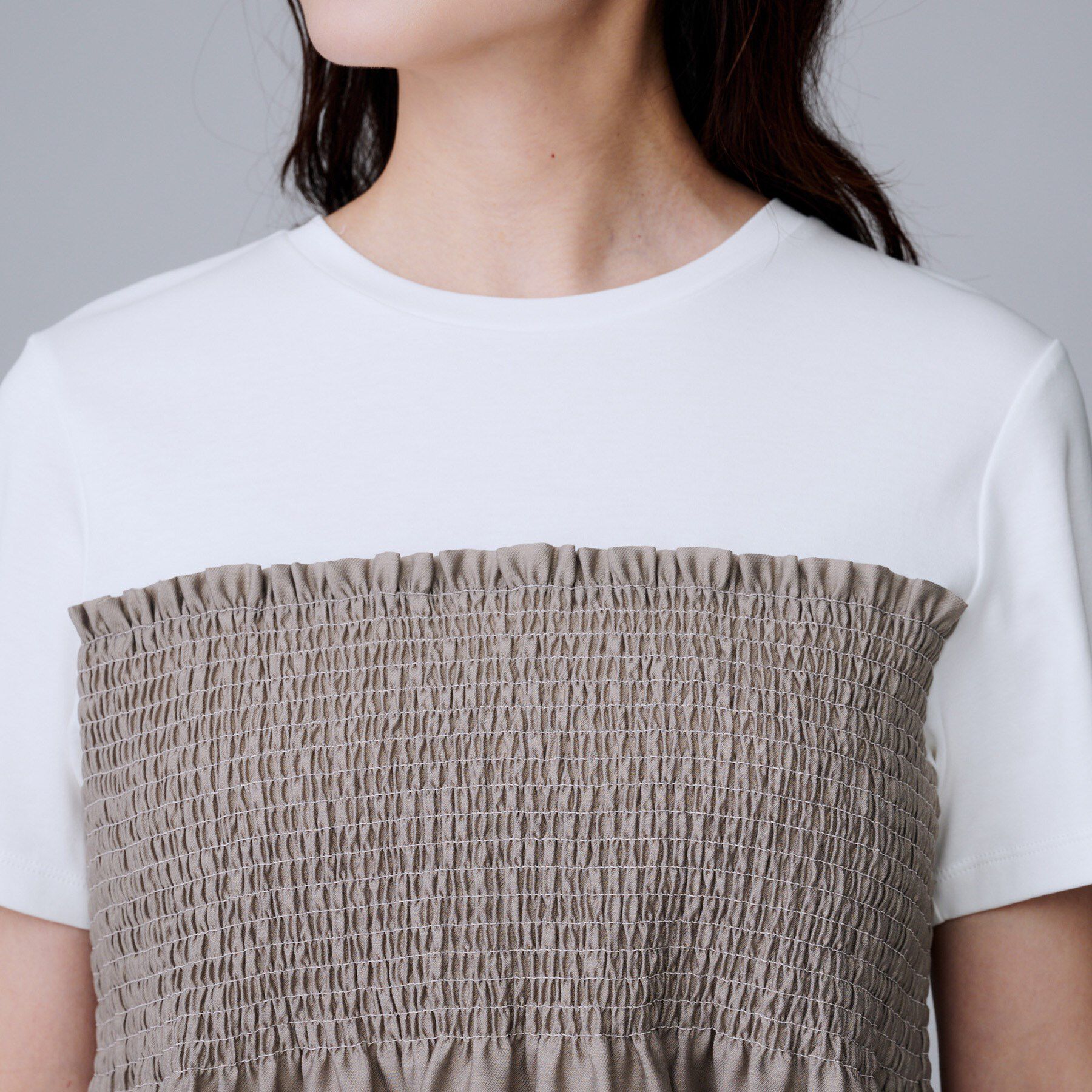 UNTITLED「【コットン100/洗える/Tシャツ】シャーリングドッキングペプラム」|Tシャツ・カットソー|