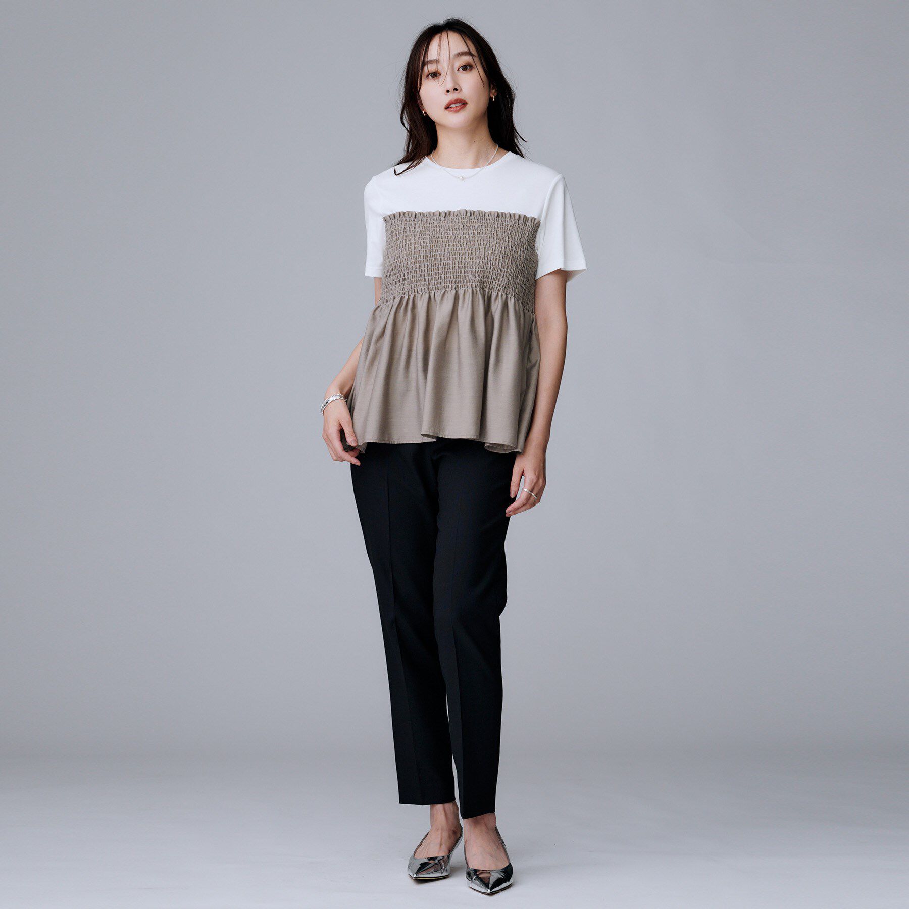 UNTITLED「【コットン100/洗える/Tシャツ】シャーリングドッキングペプラム」|Tシャツ・カットソー|