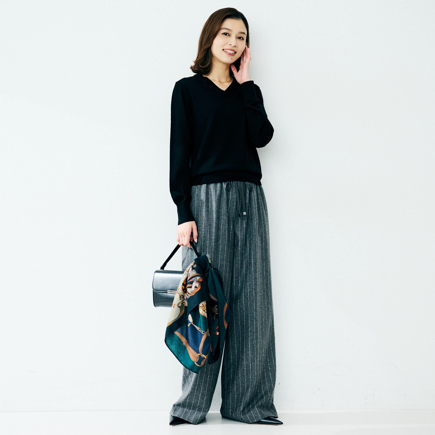 UNTITLED「【洗える/ウール100%】Vネックウールニット」|ニット・セーター|