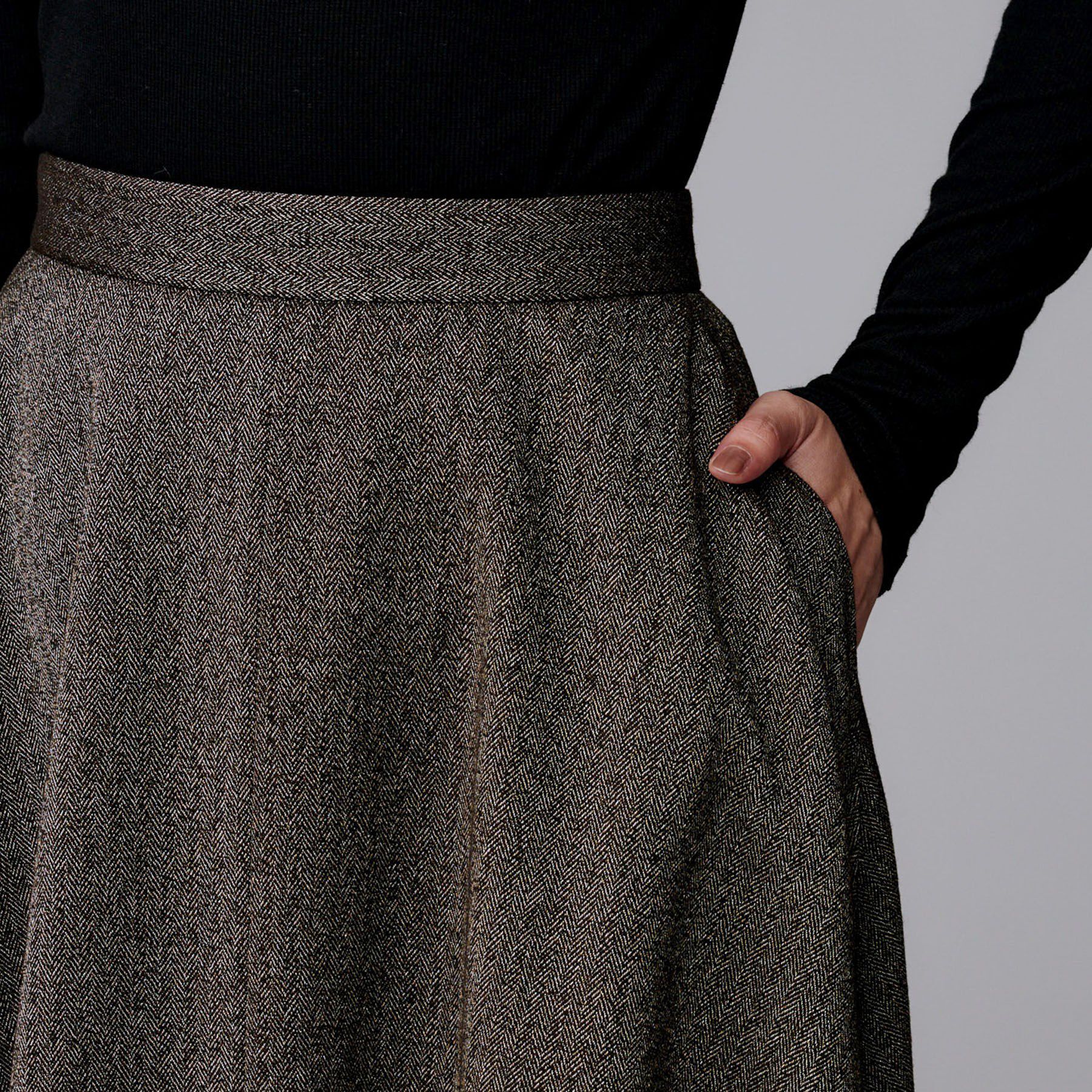 UNTITLED「【ミディ丈/ウール混】クラシカルヘリンボーン　ラメスカート」|スカート|