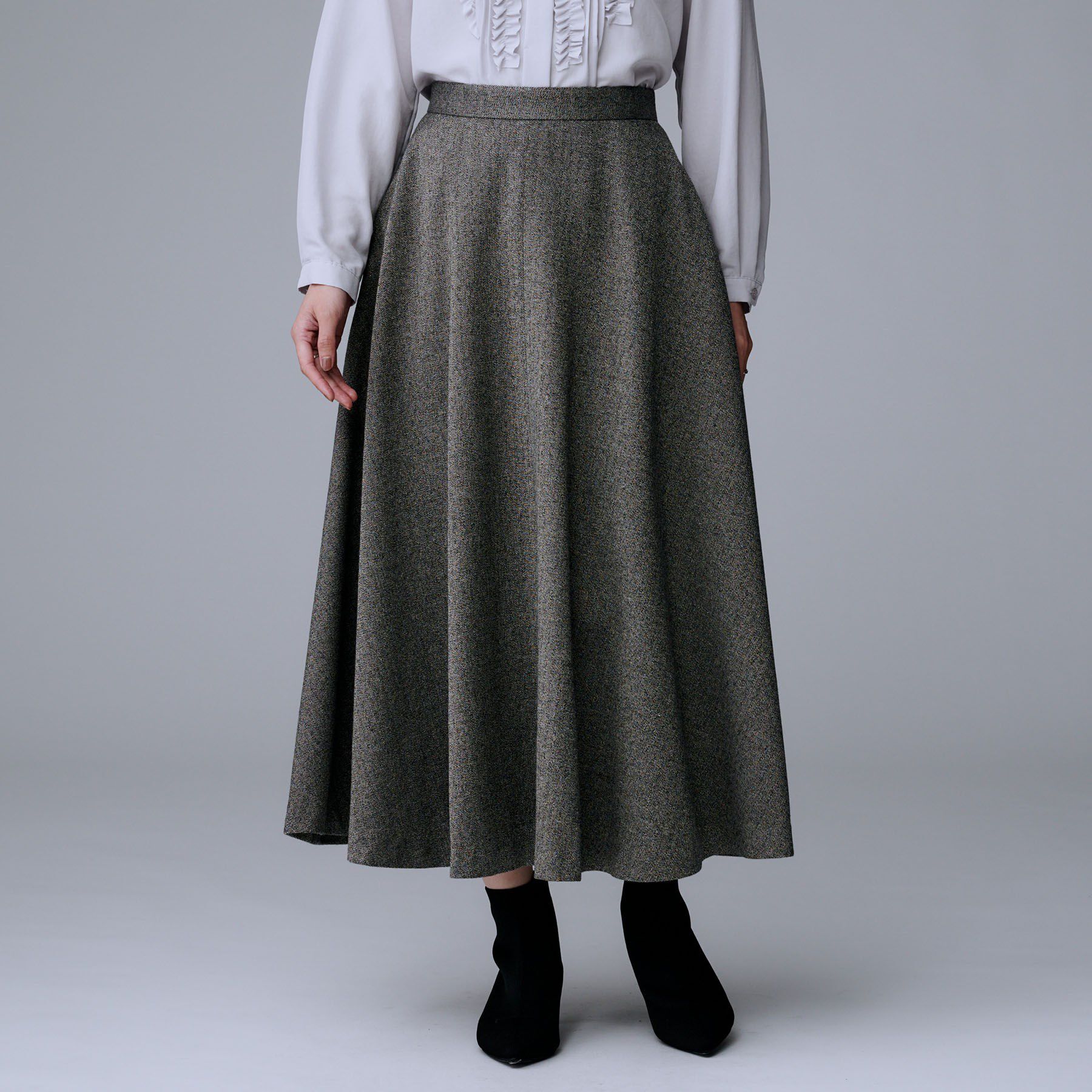 UNTITLED「【ミディ丈/ウール混】クラシカルヘリンボーン　ラメスカート」|スカート|