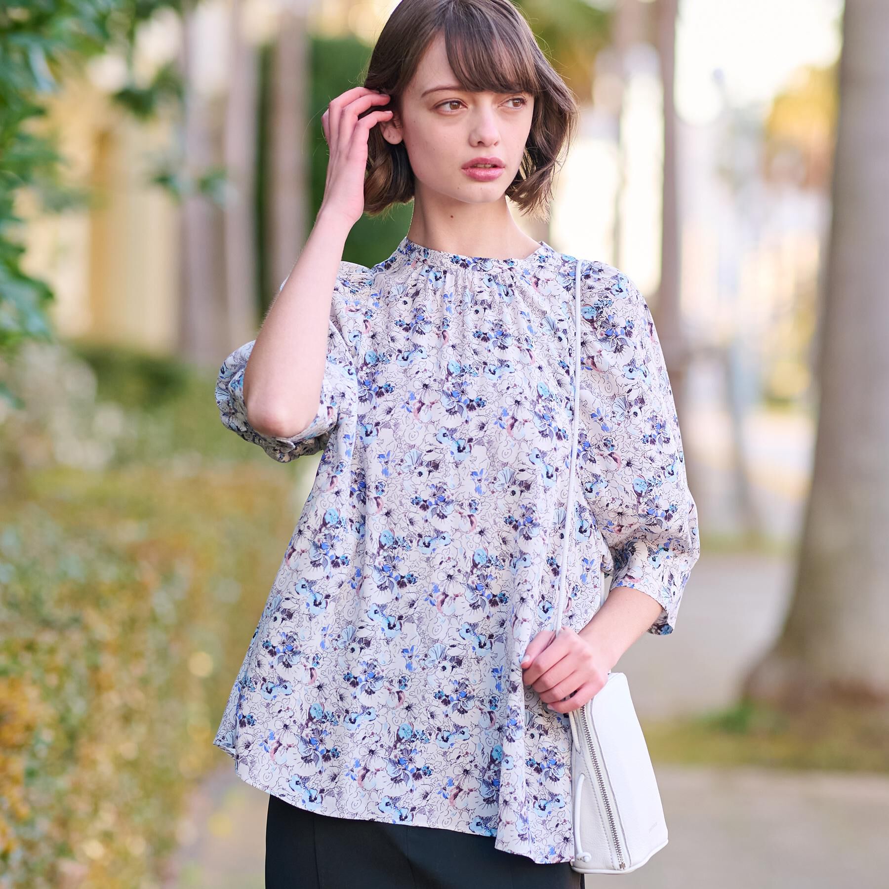 DRESSTERIOR「【着映え／花柄】フラワープリントボリュームスリーブブラウス」|シャツ・ブラウス|