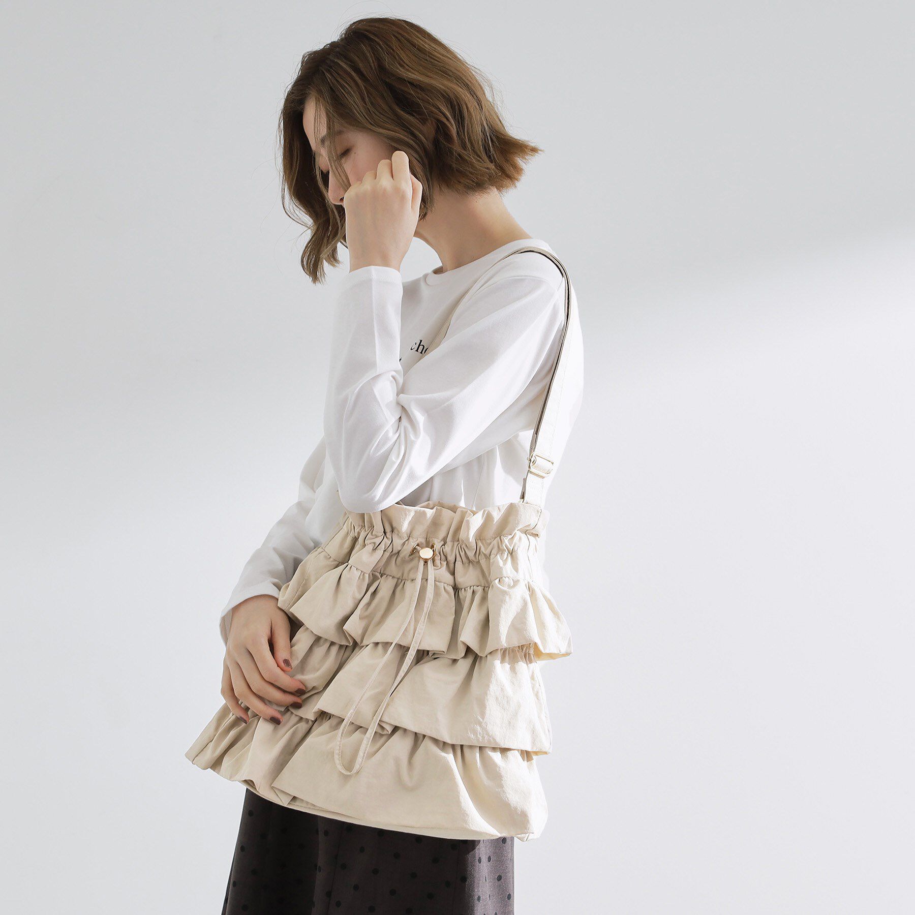 grove「【撥水】ティアードドロストショルダー」|ショルダー・メッセンジャー|アイボリー(004)