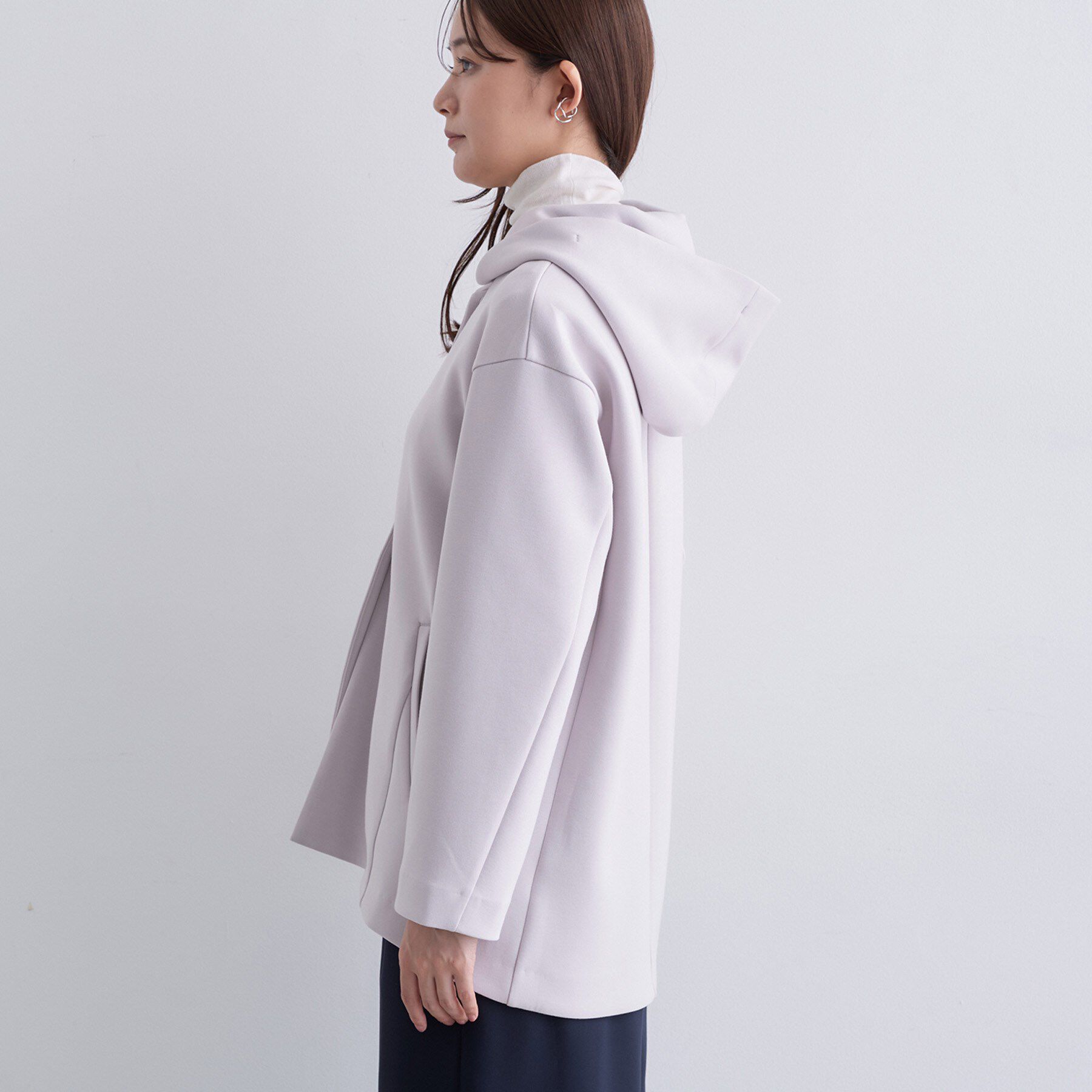 INDIVI「【軽羽織り】フーディーライトコート」|ブルゾン・スタジャン|