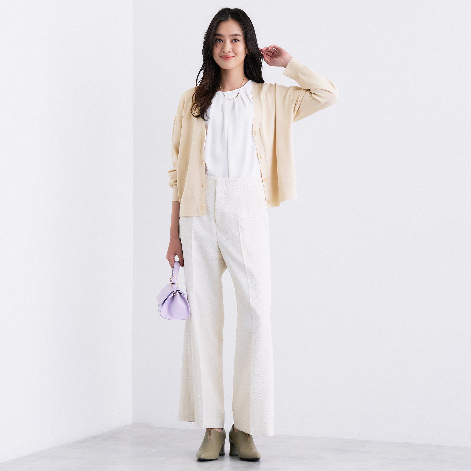 INDIVI「Vネック ストレッチカーディガン」|カーディガン|