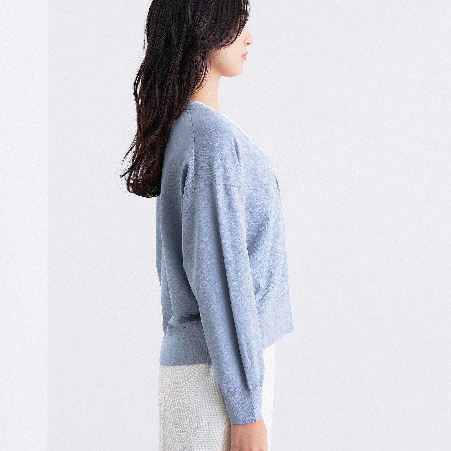 INDIVI「Vネック ストレッチカーディガン」|カーディガン|