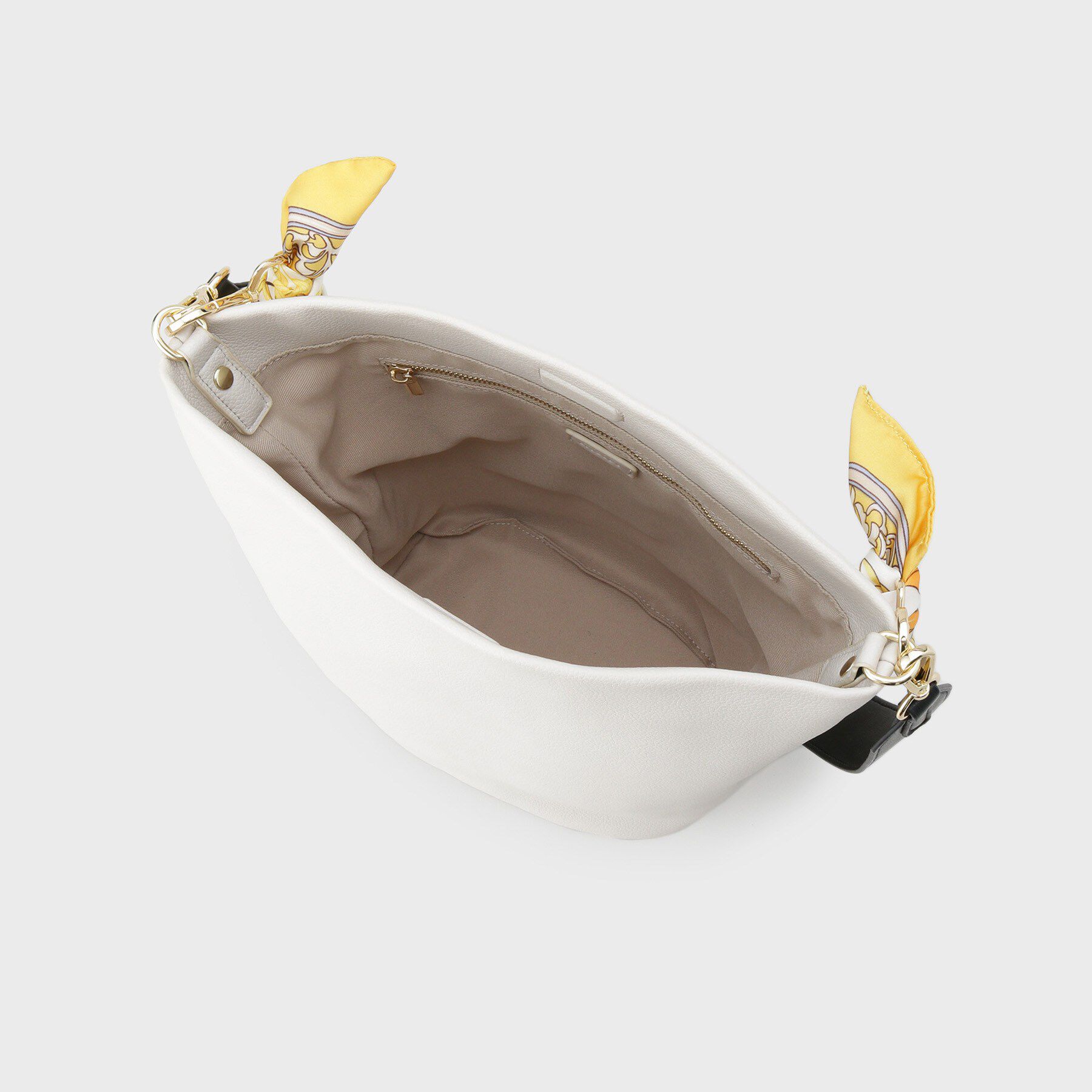 INDIVI「【ハンドル2WAY／A4収納】スカーフハンドル バケツバッグ」|ハンドバッグ|