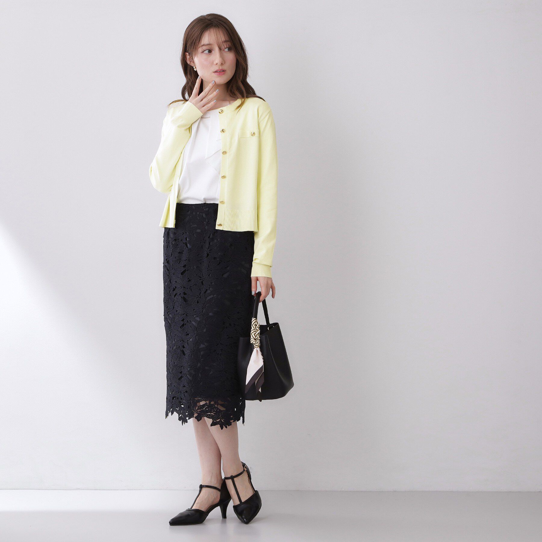 index「ボクシークルーネックカーディガン【洗濯機OK】《5col》」|カーディガン|