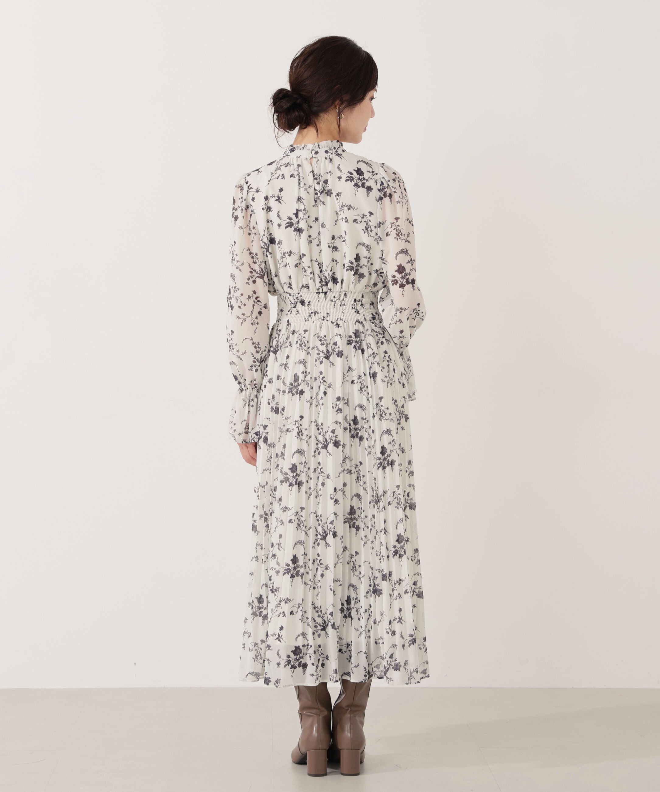 PROPORTION BODY DRESSING「花柄プリーツワンピース 25AW」|ワンピース|