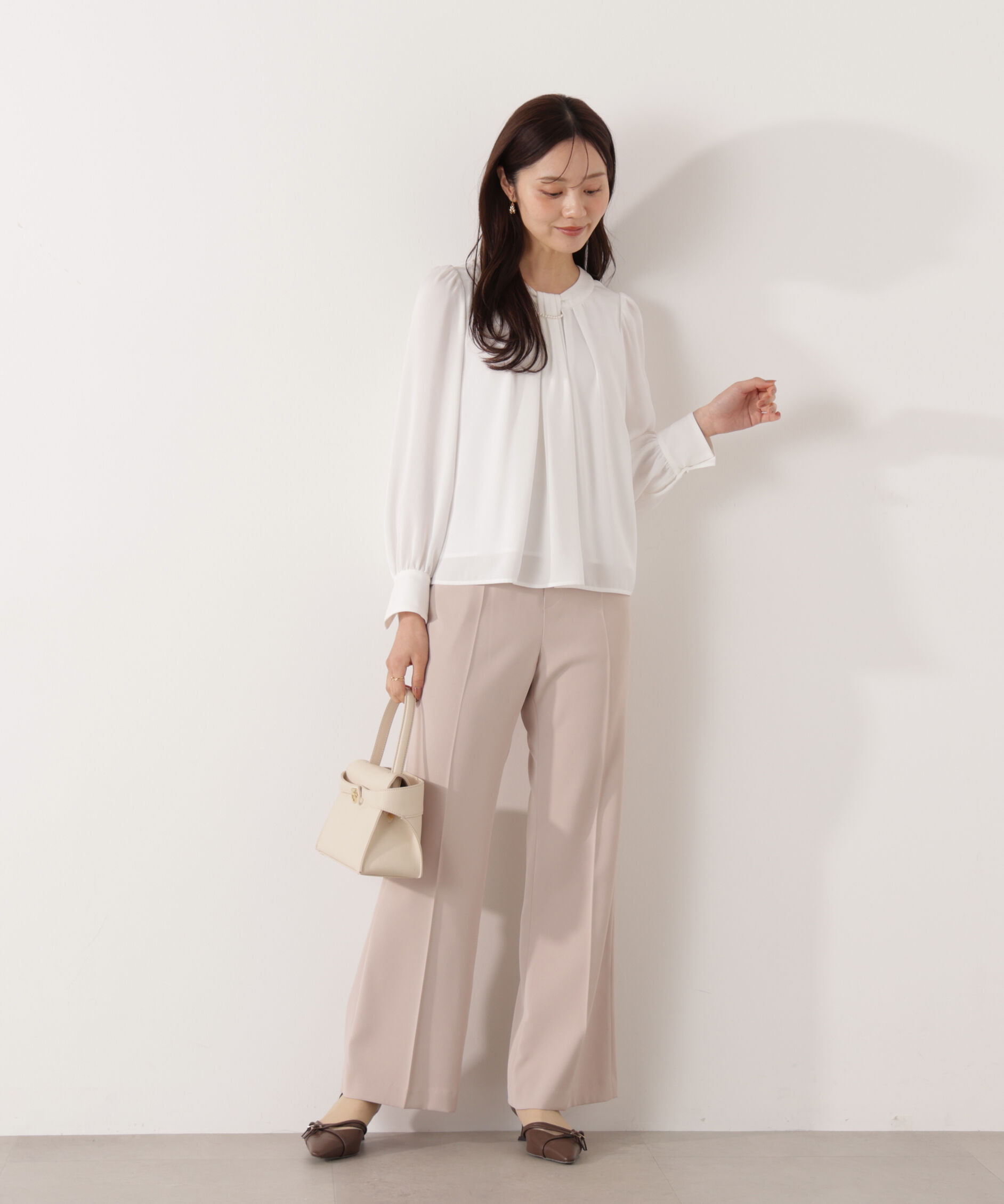 PROPORTION BODY DRESSING「パール付きベーシックブラウス 26SS」|シャツ・ブラウス|