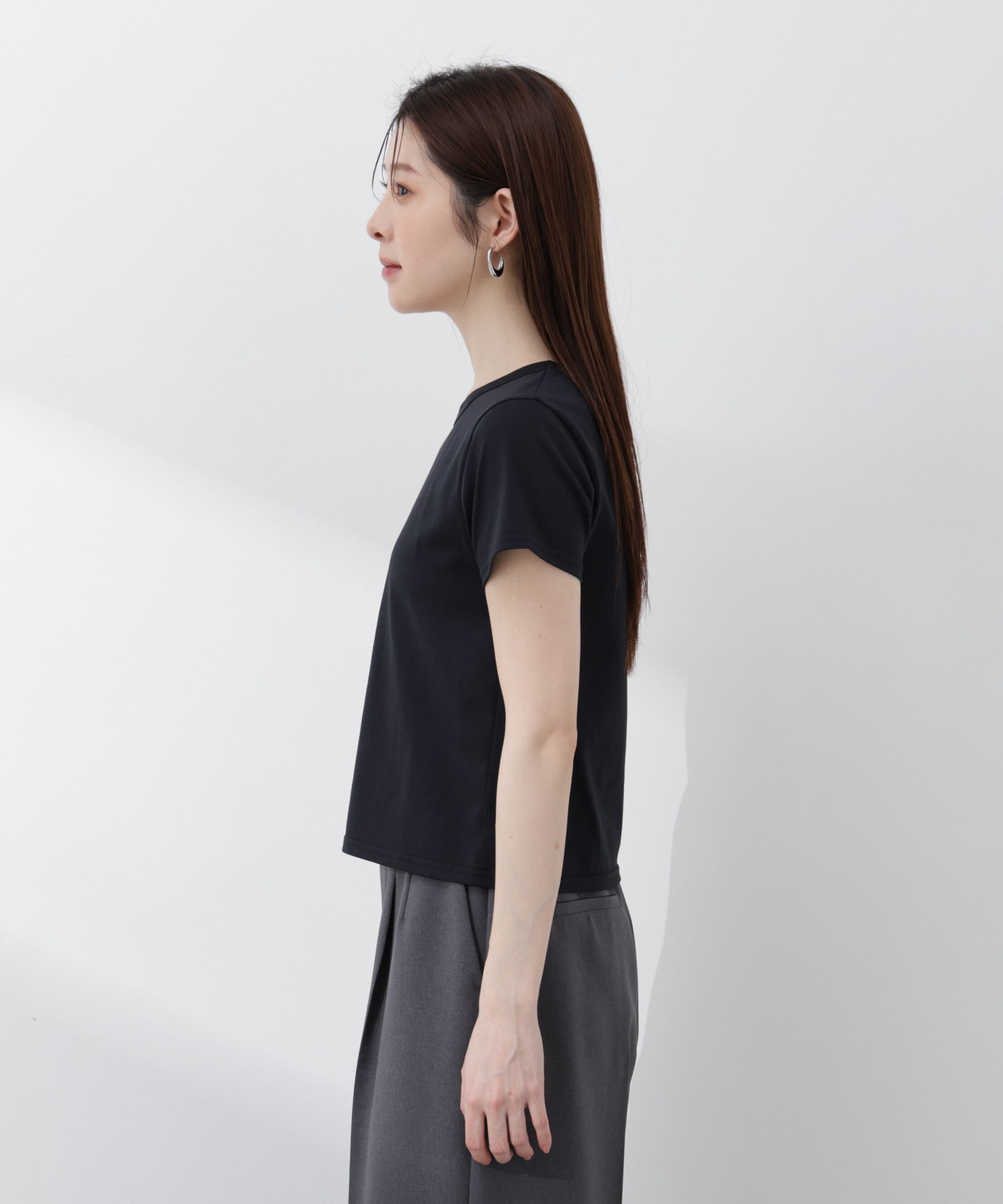 PROPORTION BODY DRESSING「〈a/mie〉オーガニック接触冷感チャーム付きTシャツ 26SS」|Tシャツ・カットソー|