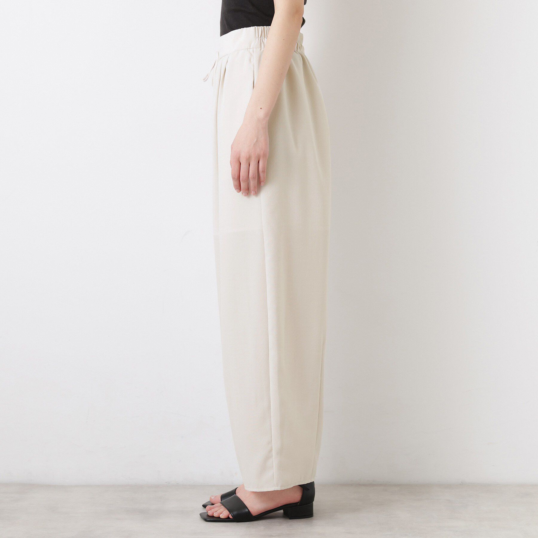 Dessin「【UVカット/接触冷感】カーヴィシルエットパンツ」|その他|