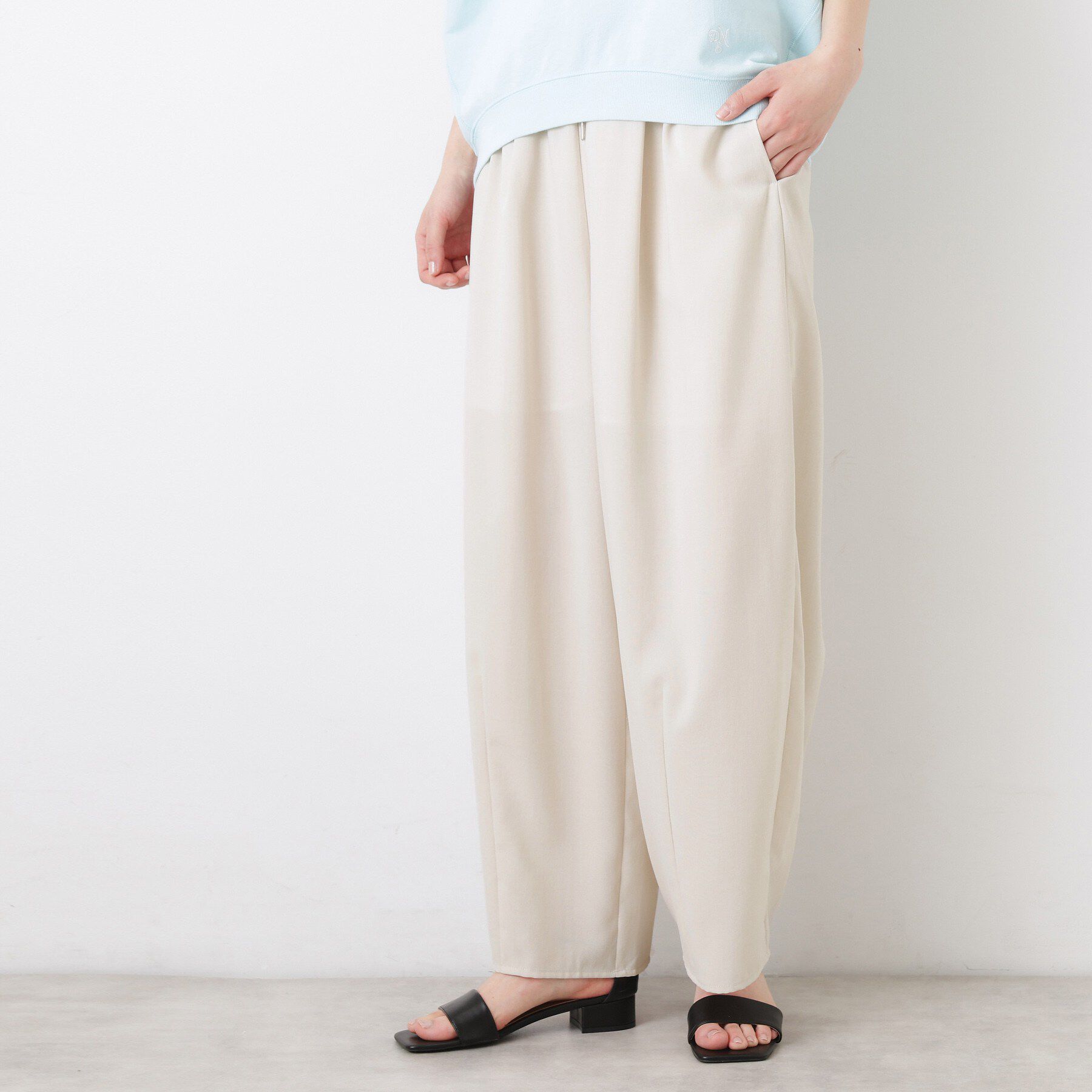 Dessin「【UVカット/接触冷感】カーヴィシルエットパンツ」|その他|ライトベージュ(05