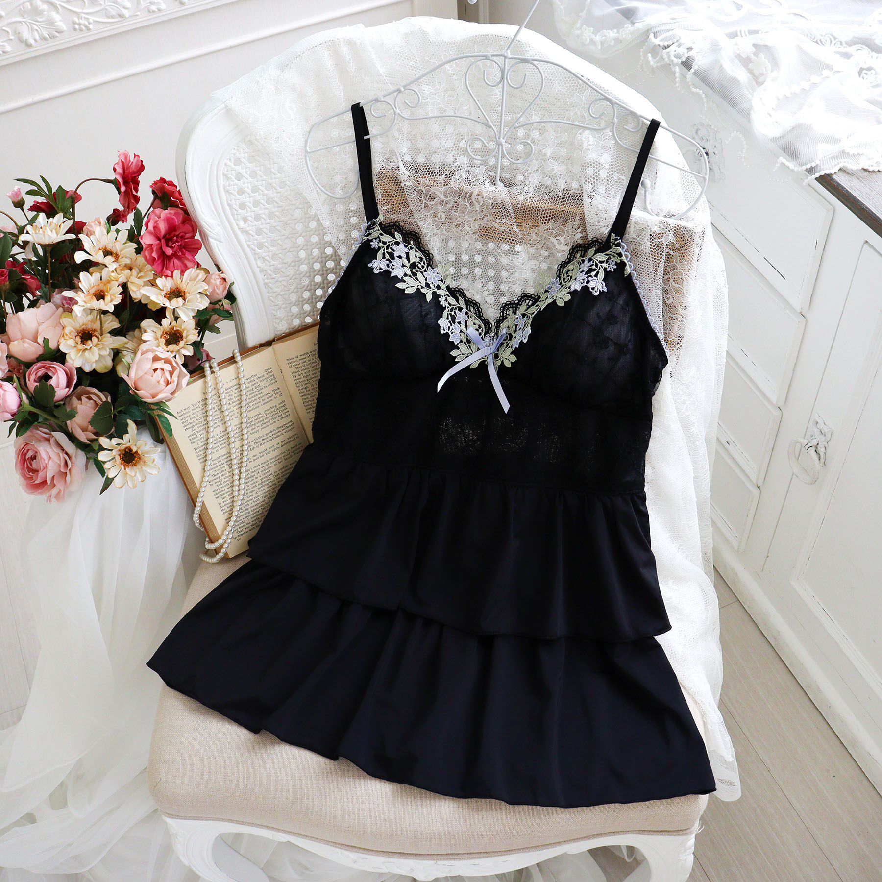 Risa Magli「ジニー カップ付キャミソール」|キャミソール|ブラック(019)