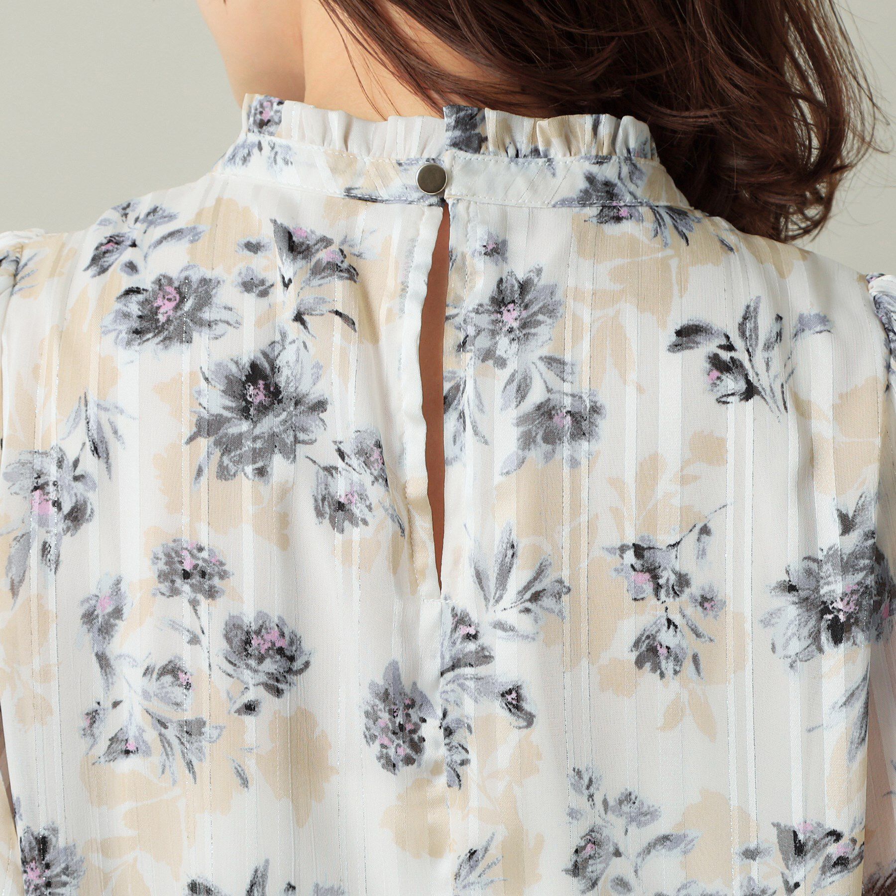 ITS&rsquo;DEMO「【手洗い可／M・Lサイズ展開】ラメストライプ花柄5分袖ブラウス」|シャツ・ブラウス|