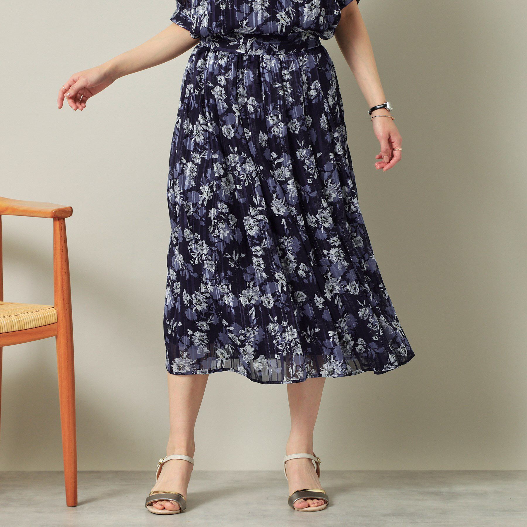 ITS&rsquo;DEMO「【ウエストゴム／手洗い可】ラメストライプ花柄スカート」|スカート|