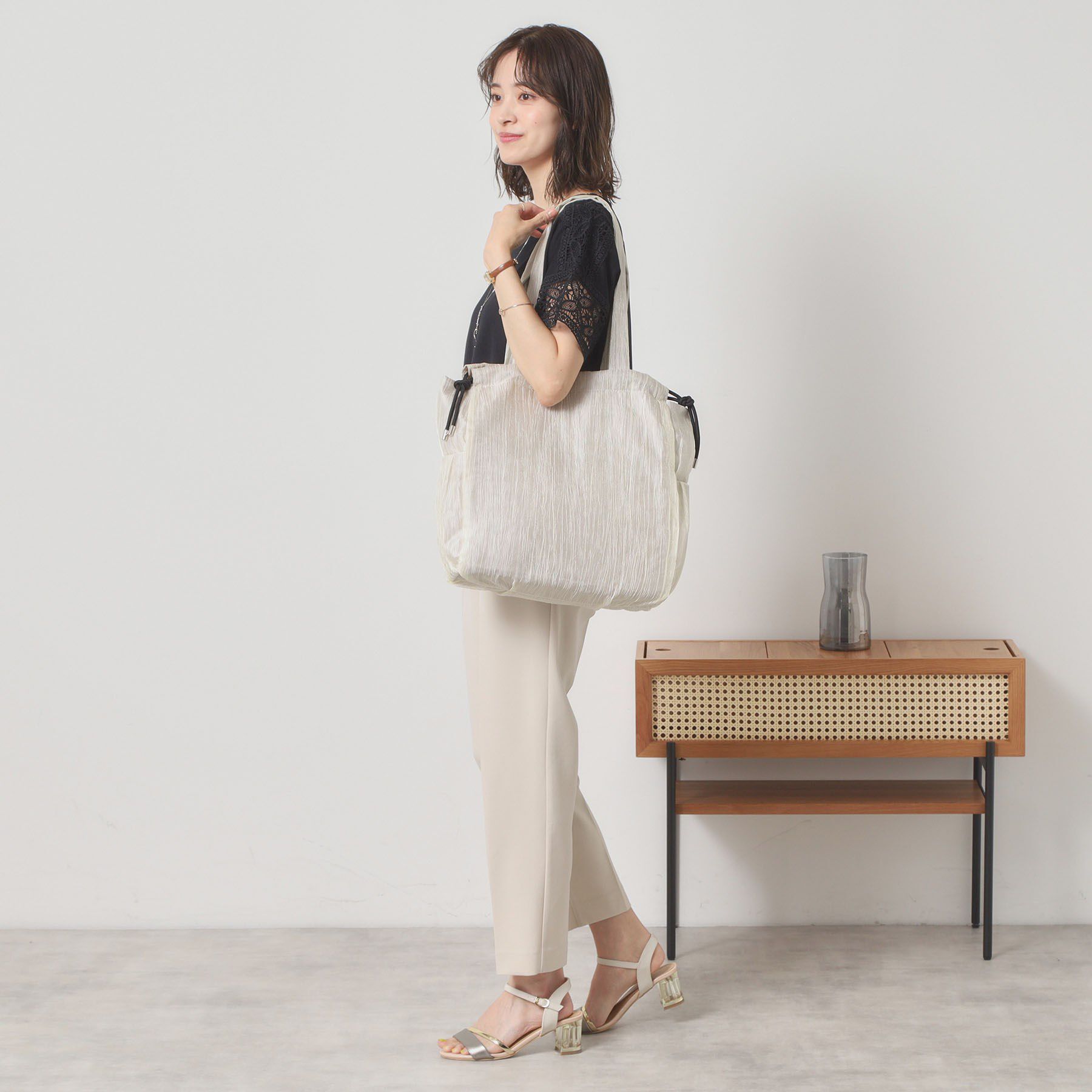 ITS&rsquo;DEMO「【A4対応】シアー巾着トート」|トートバッグ|