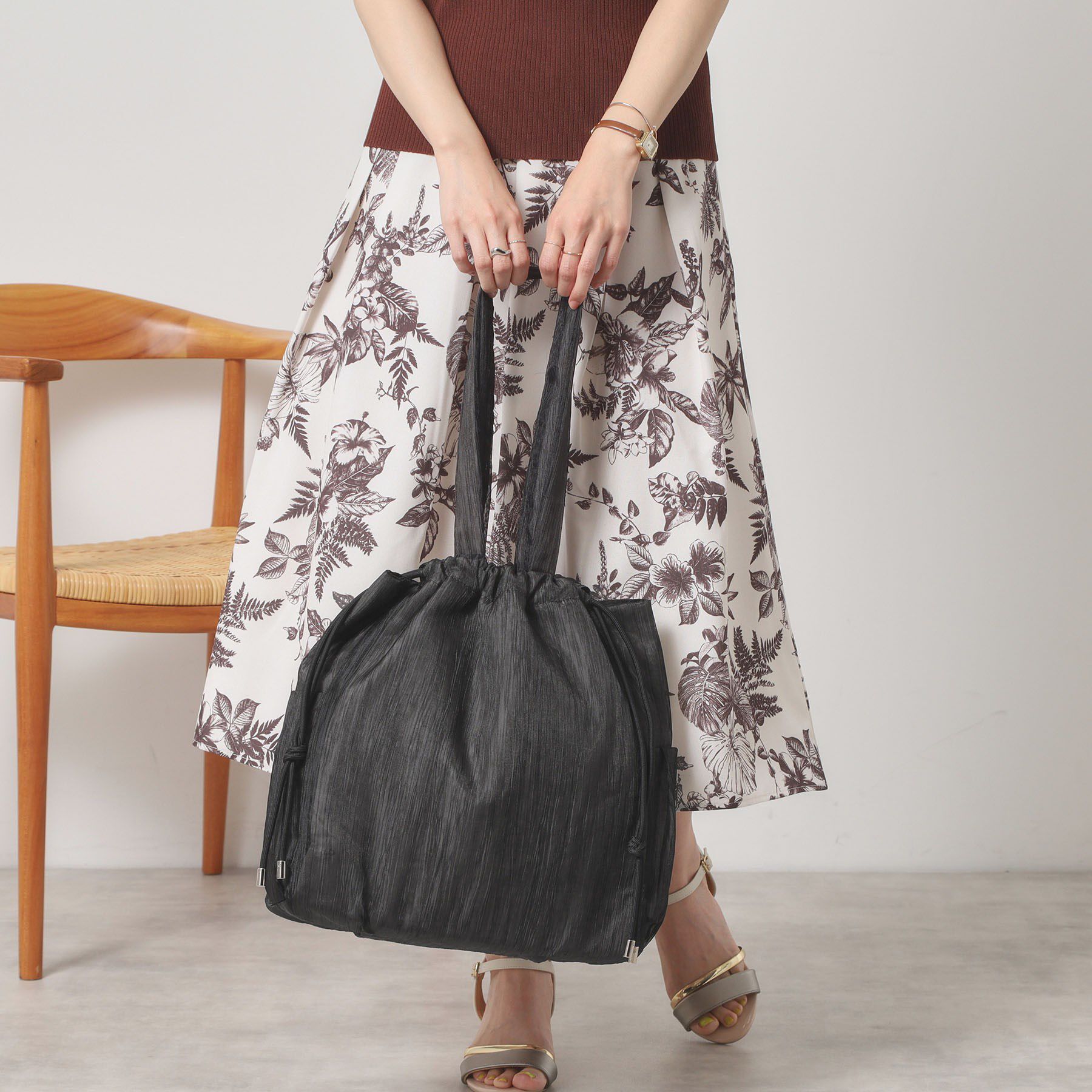 ITS&rsquo;DEMO「【A4対応】シアー巾着トート」|トートバッグ|