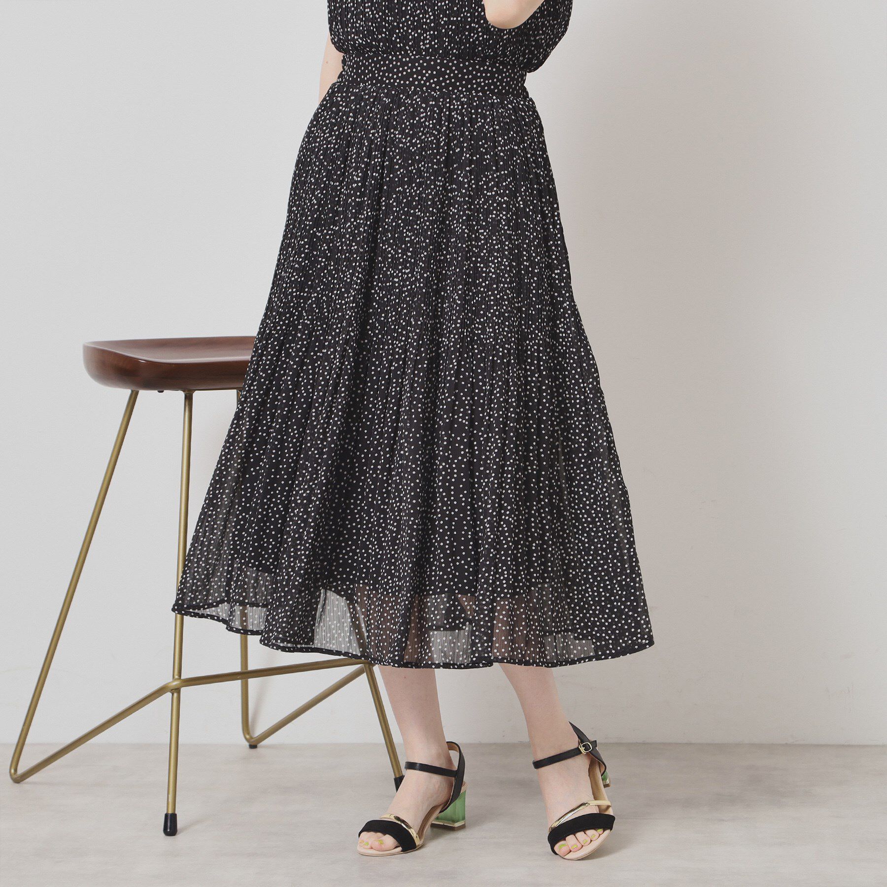 ITS&rsquo;DEMO「【手洗い可／ウエストゴム】楊柳プリーツスカート」|スカート|ブラック(119)