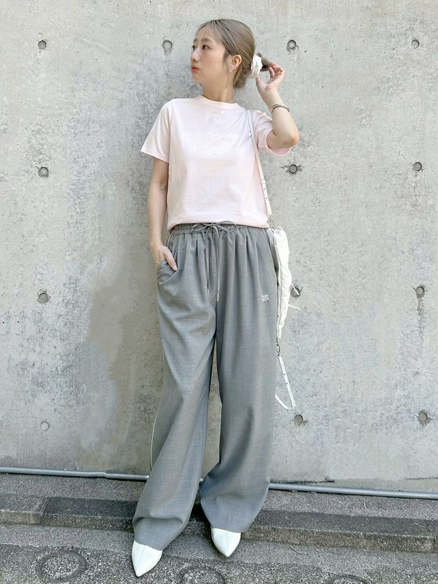 FURFUR「【WEB限定】ビジュー付きロゴ刺繍Tシャツ」|Tシャツ・カットソー|