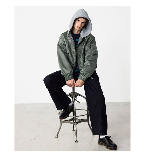 BEAMS「フェイクレイヤード フライトジャケット【ワイドショートフィット】」|ブルゾン・スタジャン|