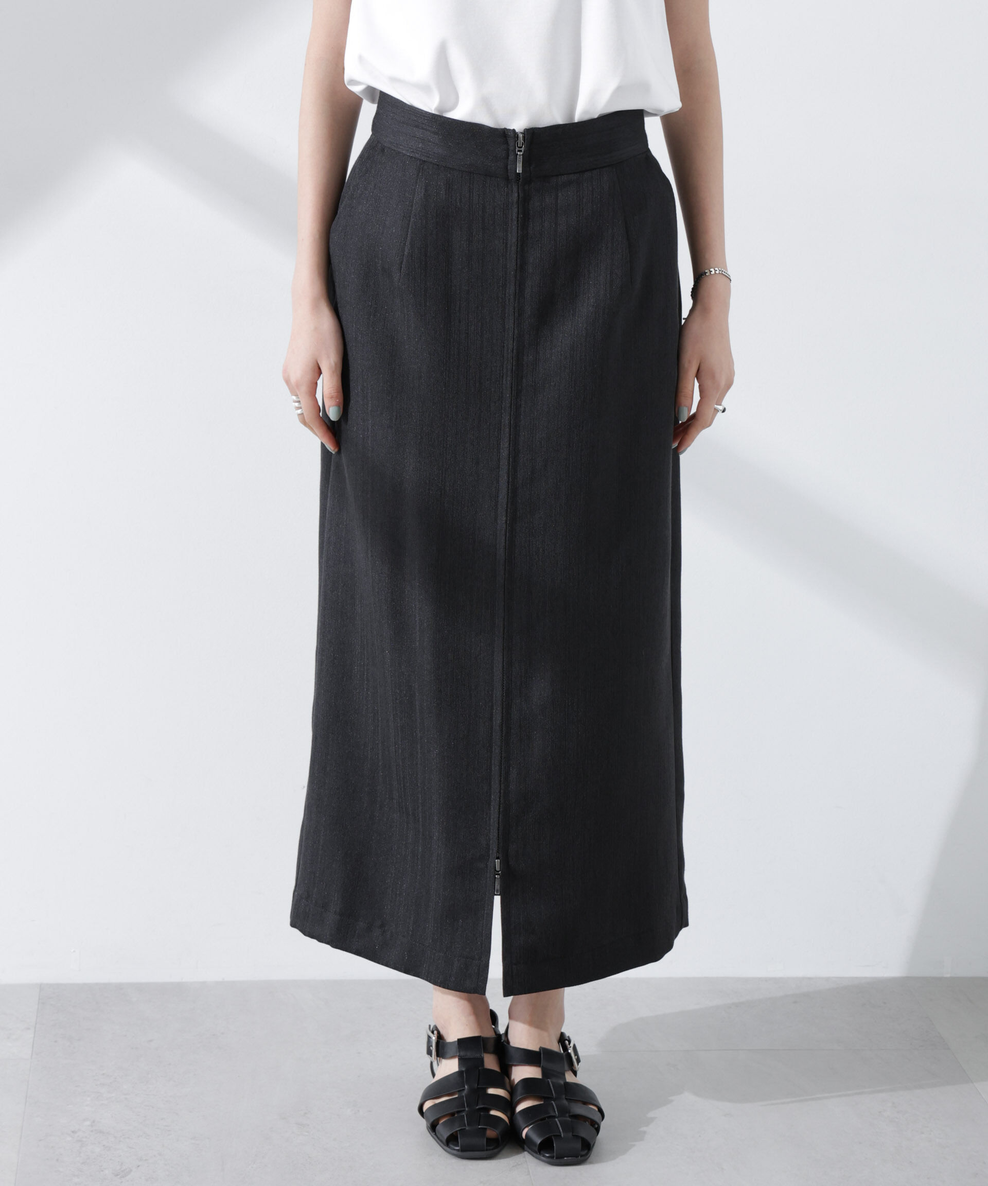 nano･universe「メタリックフロントZIPスリットタイトスカート」|スカート|