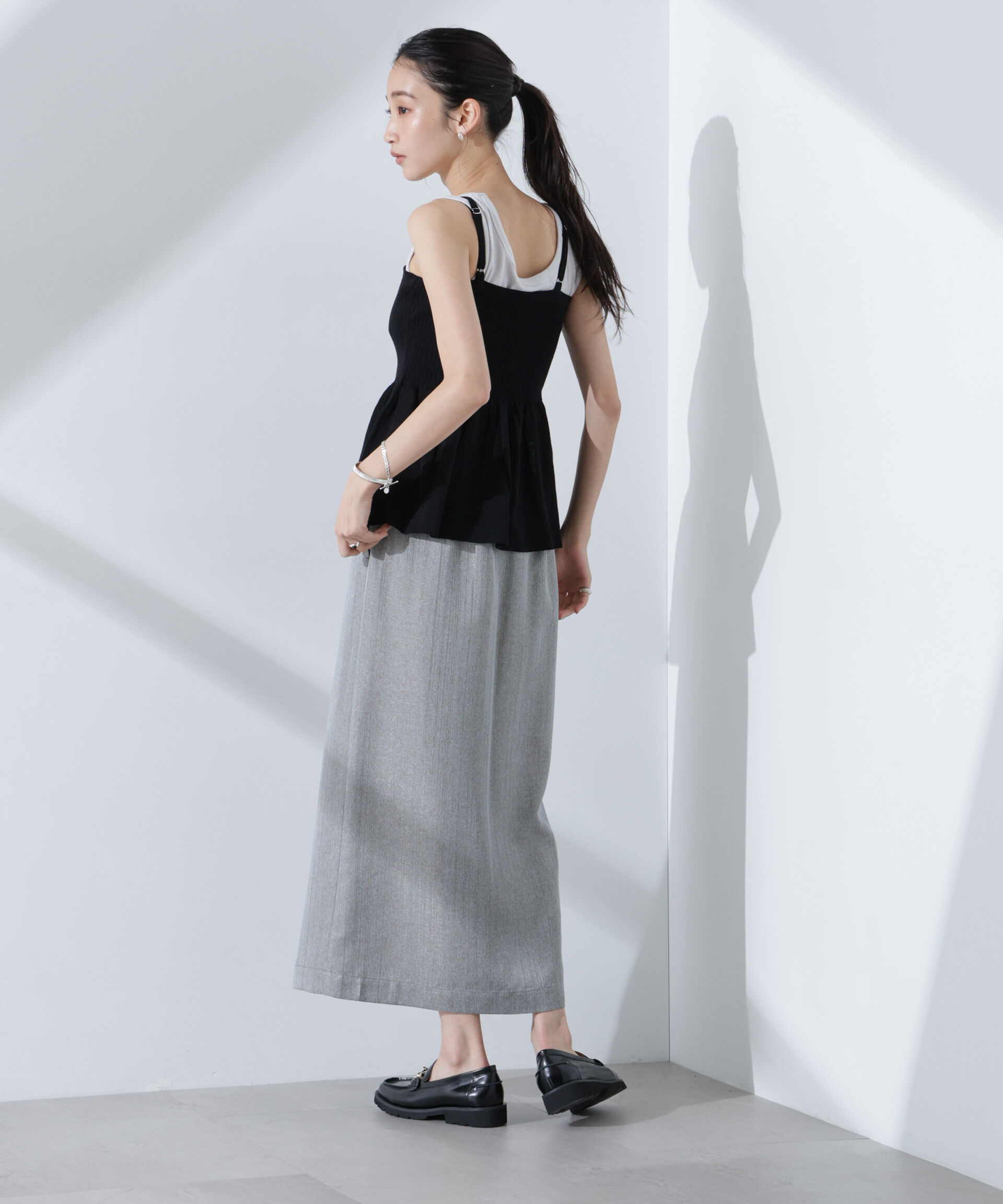 nano･universe「メタリックフロントZIPスリットタイトスカート」|スカート|