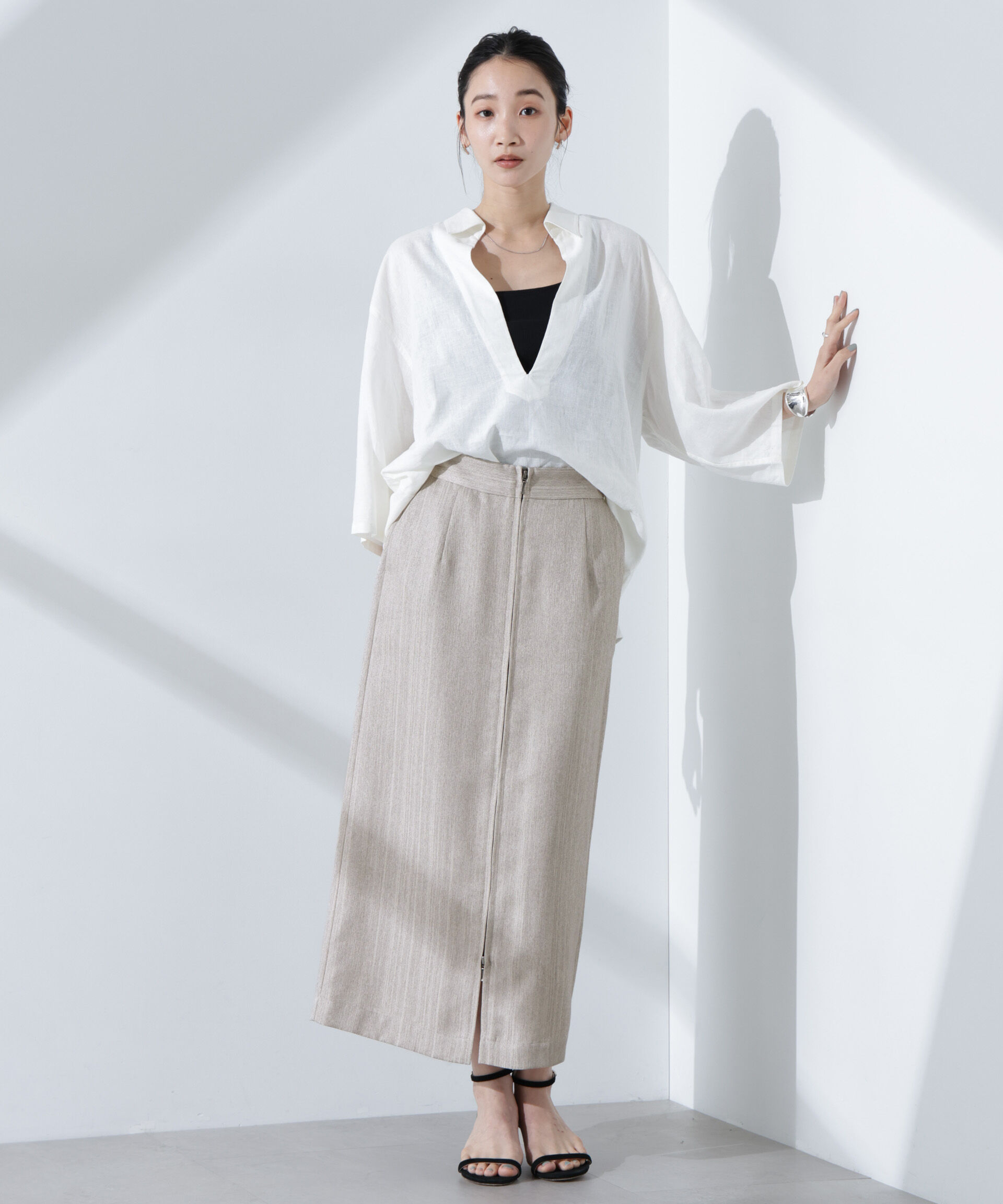 nano･universe「メタリックフロントZIPスリットタイトスカート」|スカート|