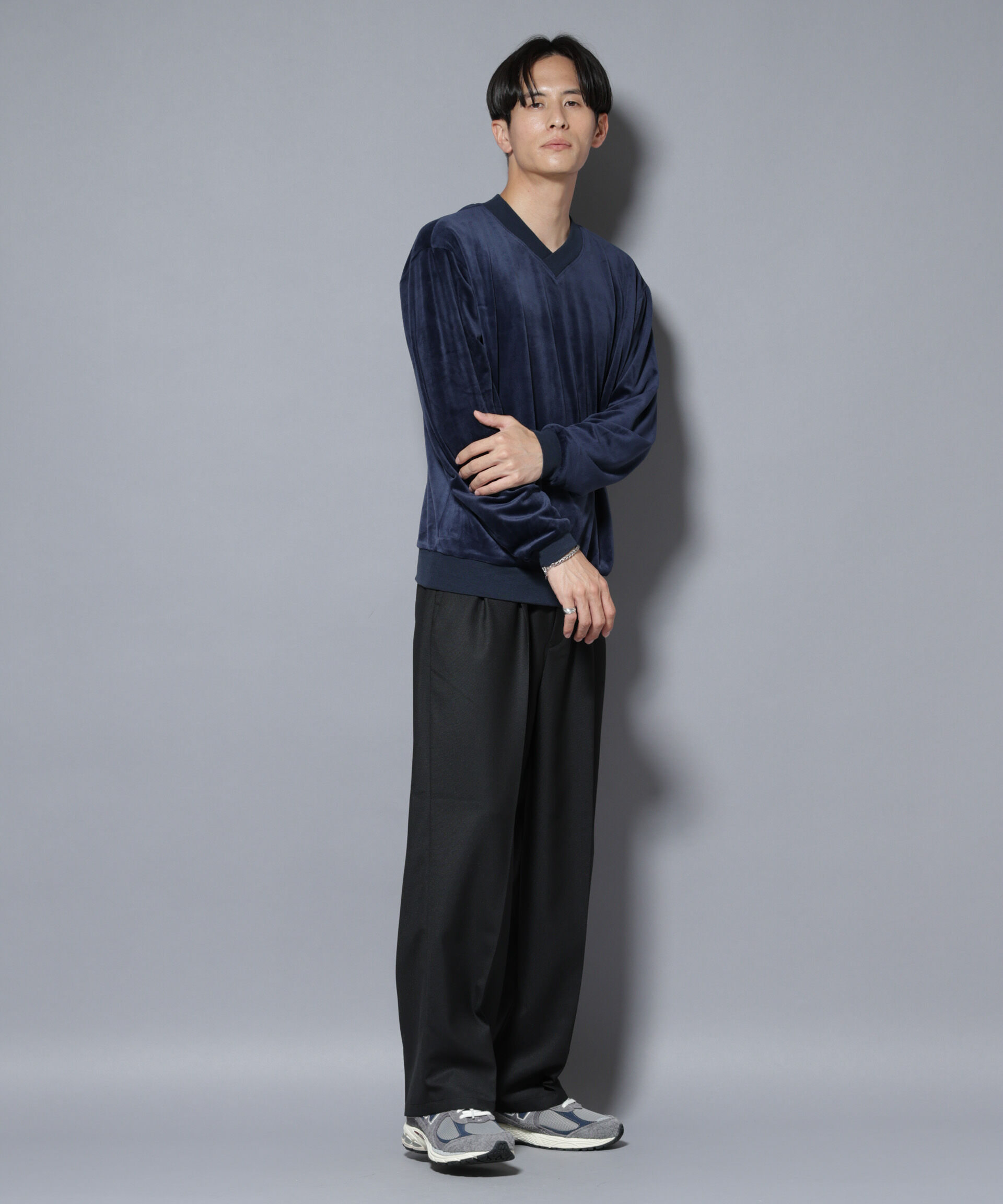 nano･universe「ベロアプルオーバー Vネックスウェット」|Tシャツ・カットソー|