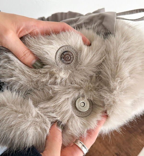 fredy emue「ギャザーハンドルエコファーショルダーバッグ」|ショルダー・メッセンジャー|