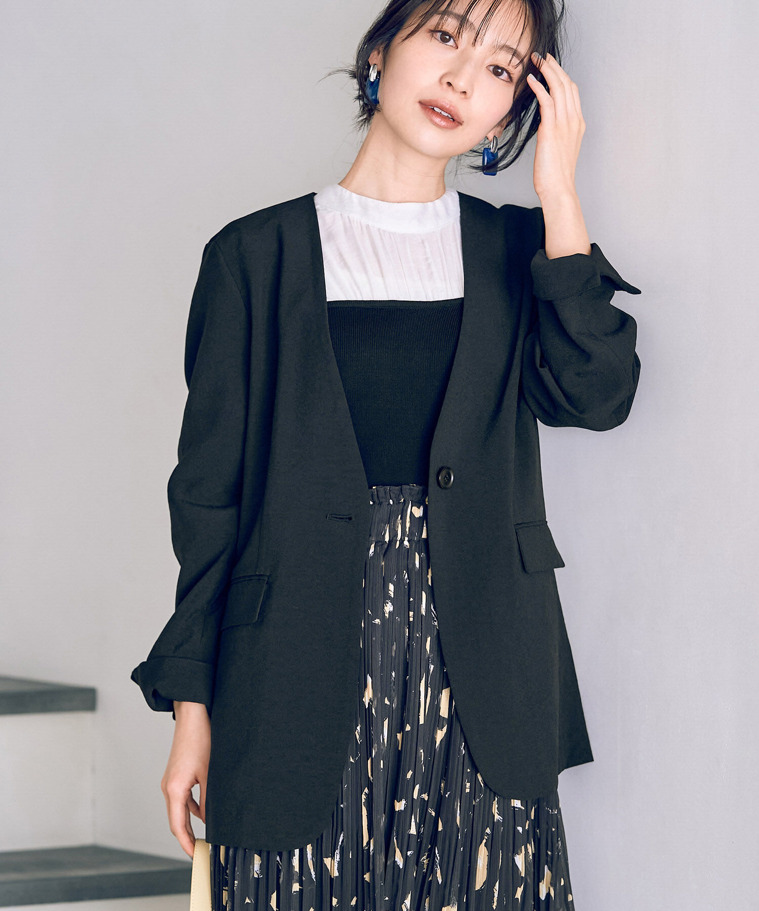 VIS「【洗える・接触冷感】美easyノーカラーVネックジャケット【セットアップ対応】」|ノーカラージャケット|ブラック(01)