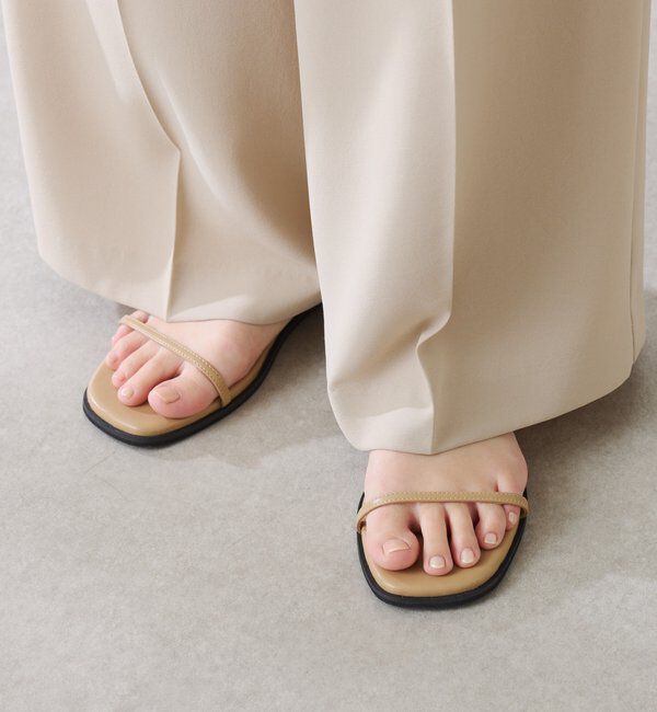  「【PAPILLONNER/パピヨネ】フラットスクエアサンダル」|その他|