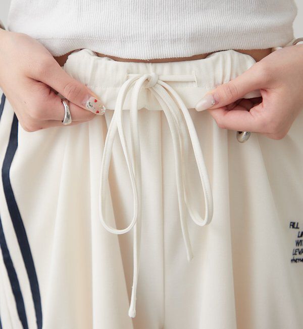  「ロゴ刺繍イージーパンツ」|チノ|