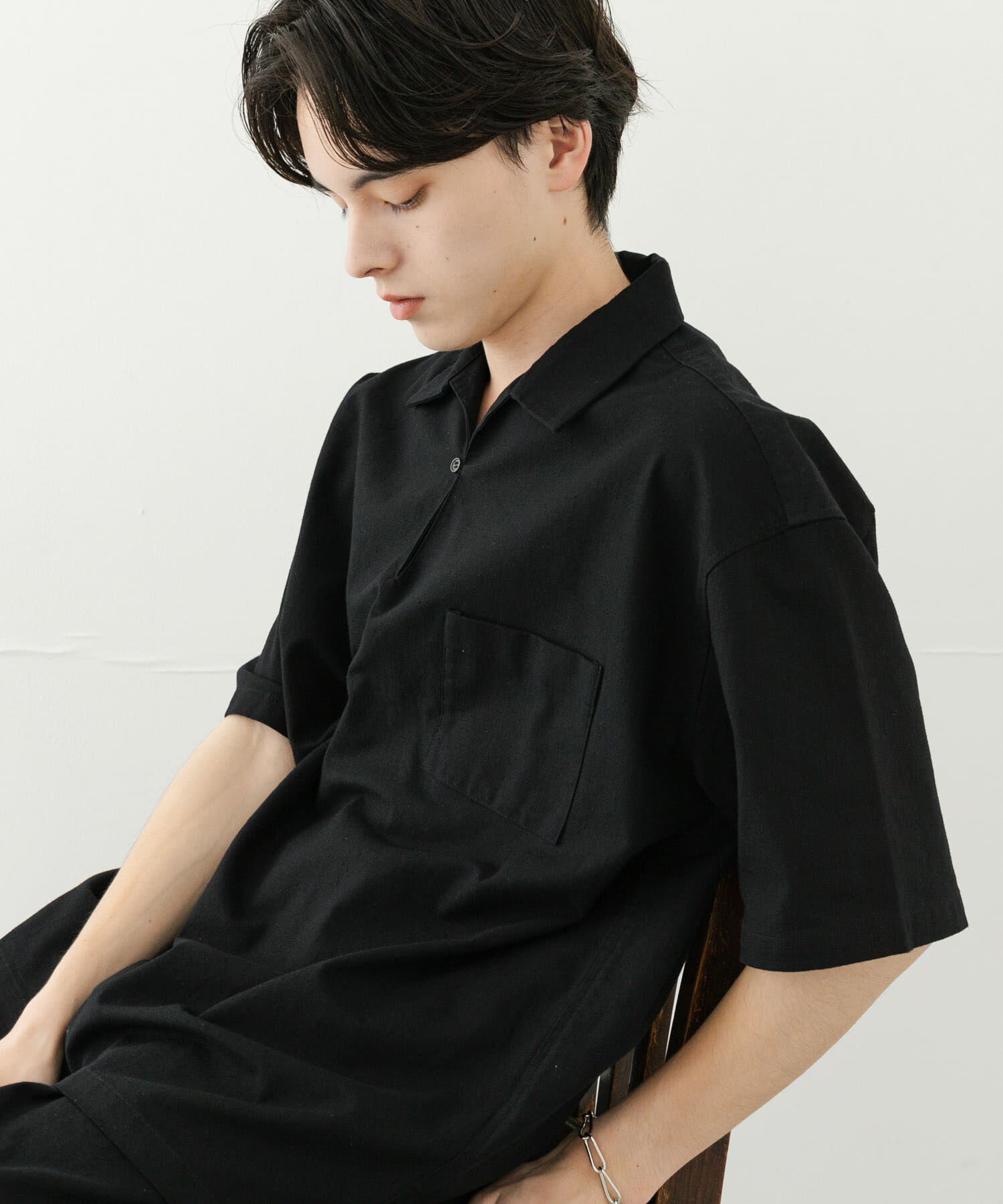 SENSE OF PLACE by URBAN RESEARCH「ドライタッチプルオーバーショートスリーブシャツ」|シャツ・ブラウス|ブラック