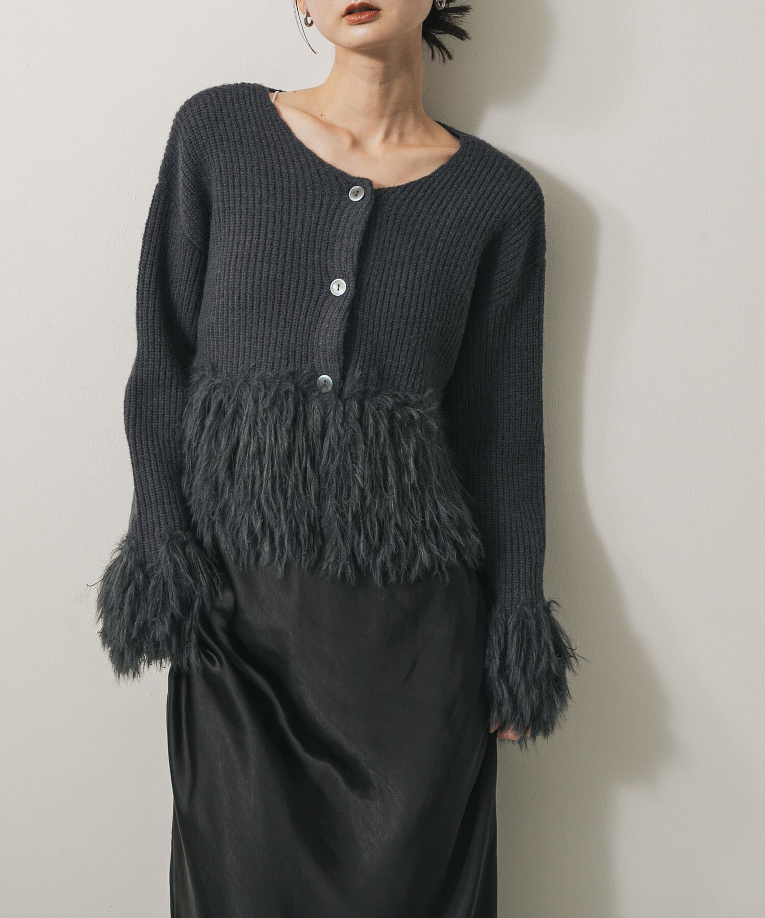 SENSE OF PLACE by URBAN RESEARCH「フェザーフリンジセーター」|ニット・セーター|チャコールグレー