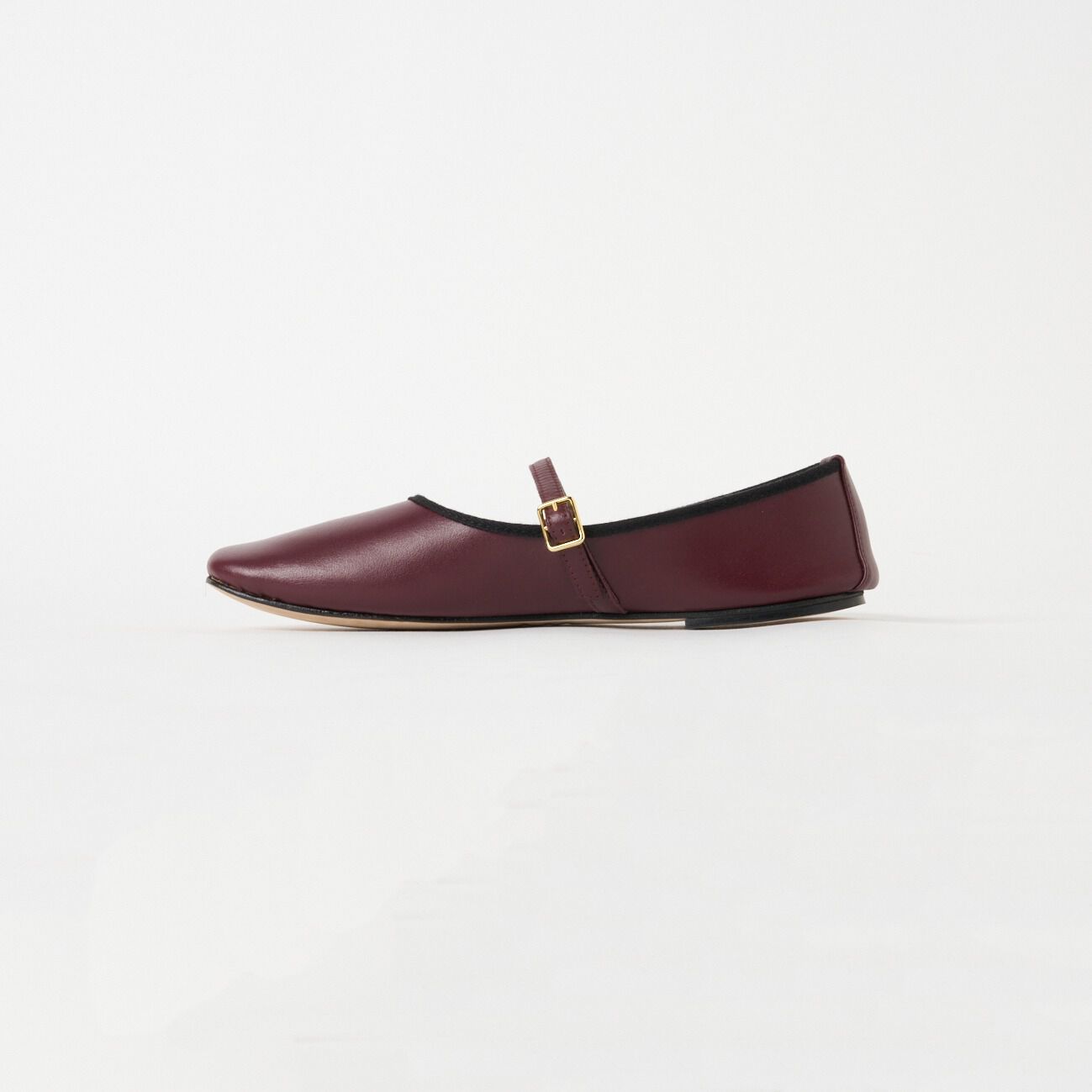  「SPELTA SQ TOE STRAP FLAT」|バレエシューズ|