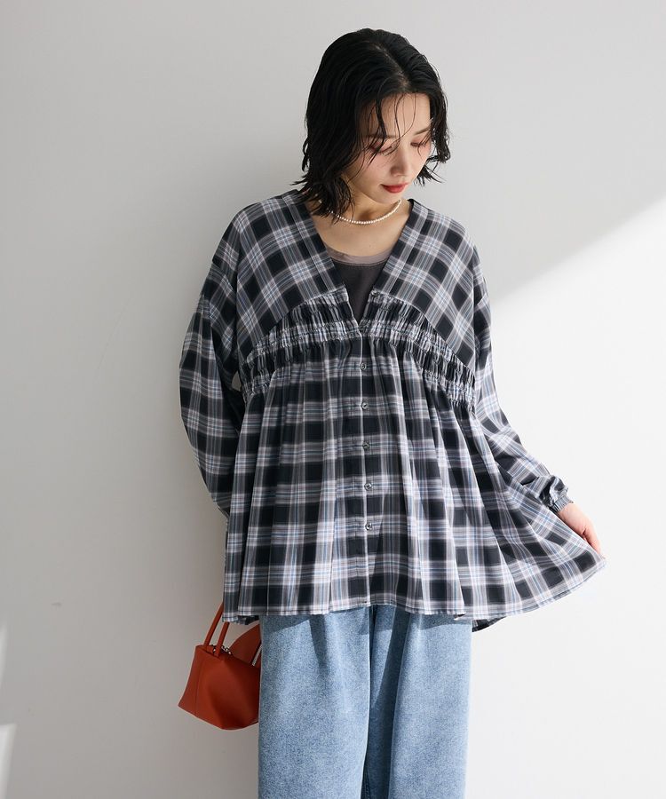 Green Parks「【しゃれシャツ】イージーケアVネックチェックブラウス」|シャツ・ブラウス|