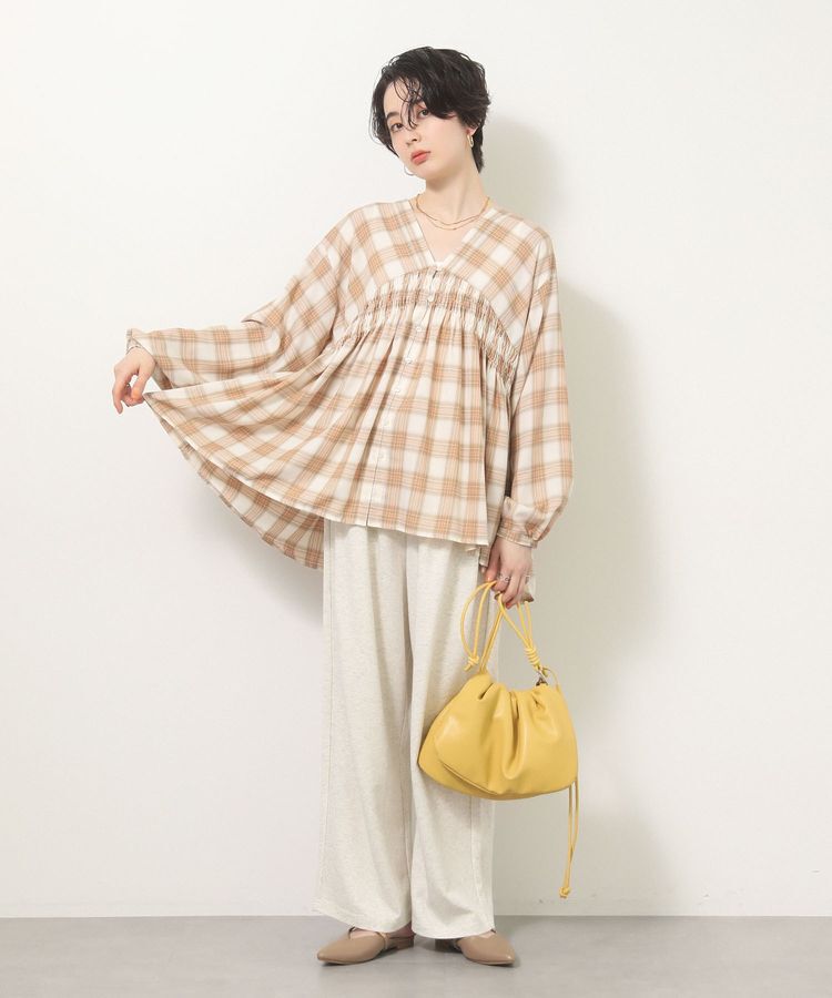 Green Parks「【しゃれシャツ】イージーケアVネックチェックブラウス」|シャツ・ブラウス|