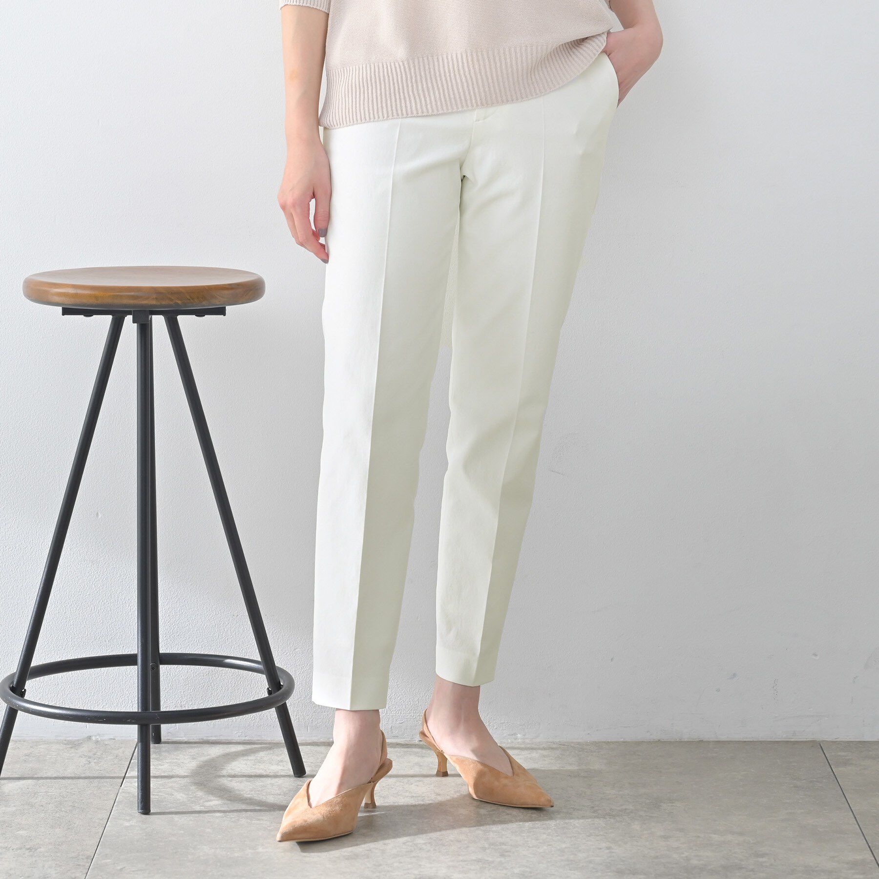 UNTITLED「【接触令感/洗える/後ろウエストゴム】オックステーパードパンツ」|その他|