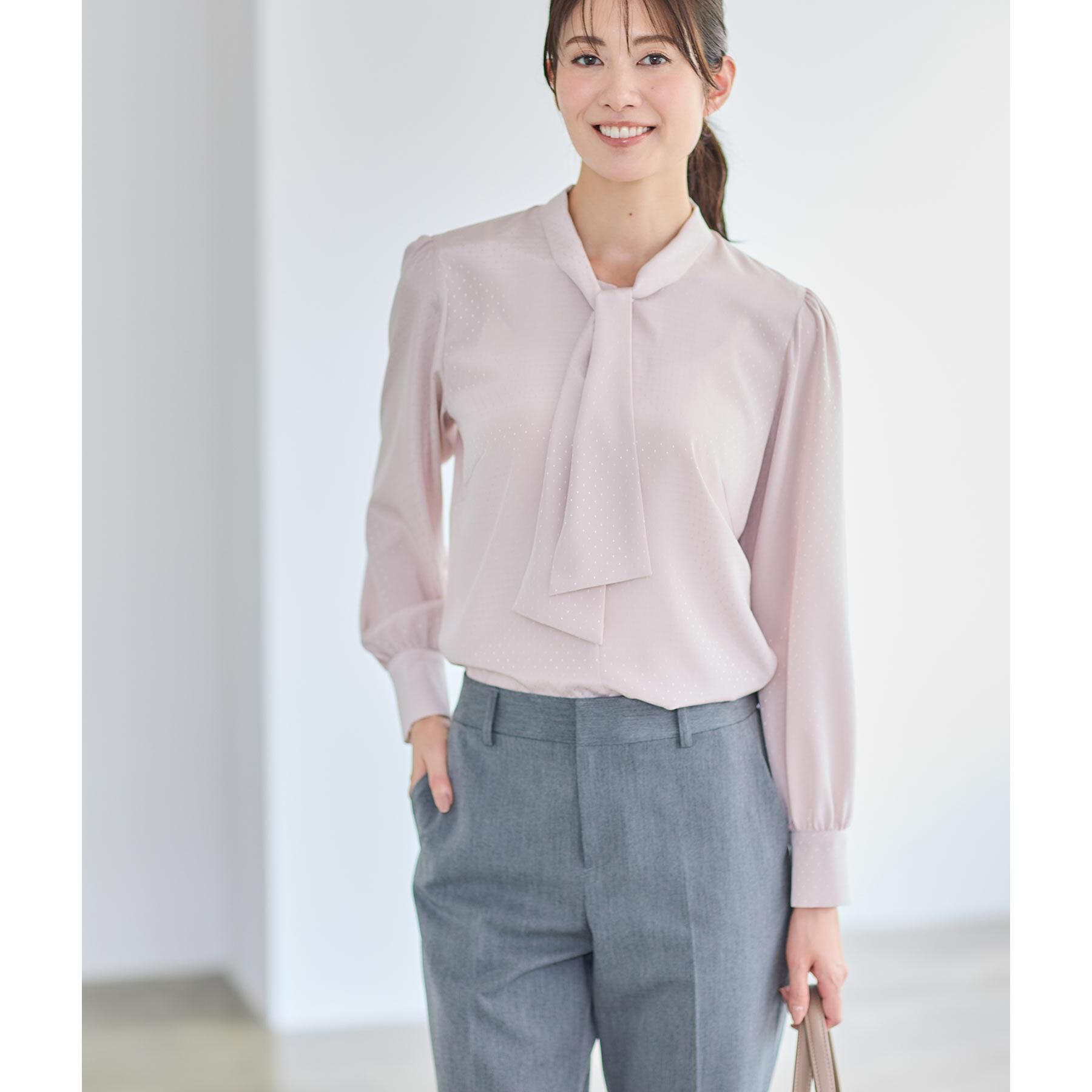 Reflect「【きちんと見え／通勤／セレモニーにおすすめ◎】ドット柄ボウタイブラウス」|シャツ・ブラウス|