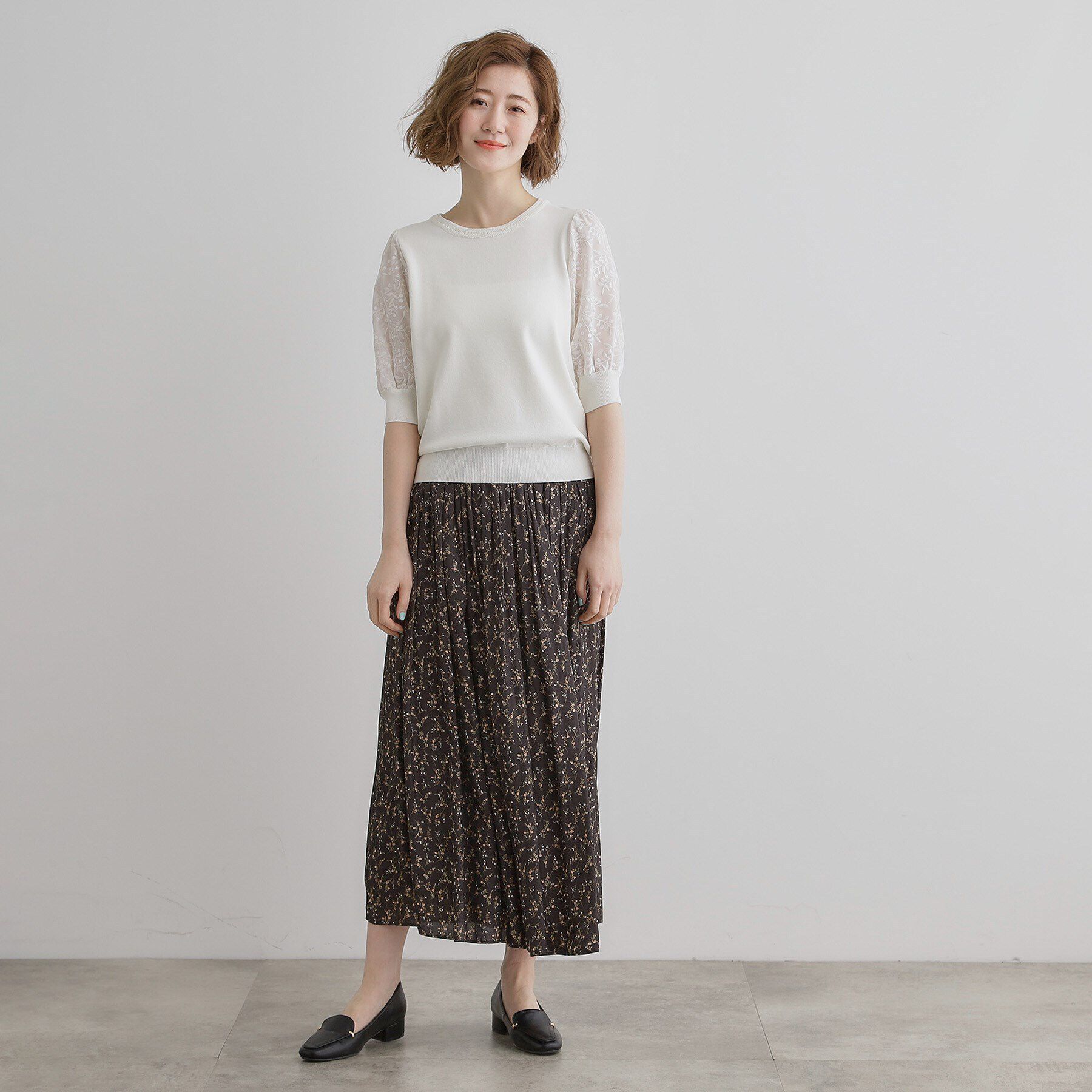 grove「ほんのり透ける抜け感がポイント！袖刺繍5分袖プルオーバー」|ニット・セーター|