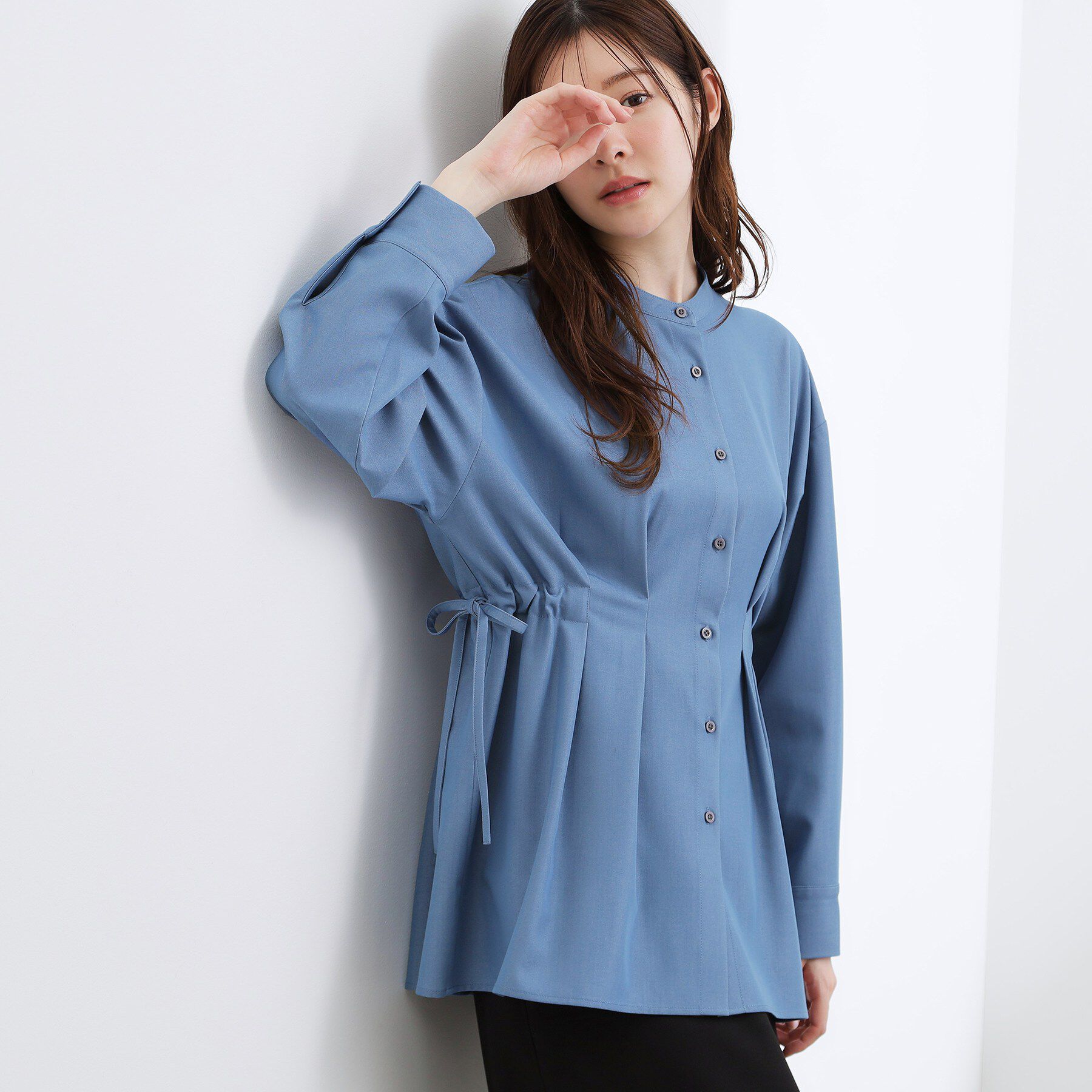 grove「【体型カバー】ウエストタック スタンドネックシャツ」|シャツ・ブラウス|ブルー(092)