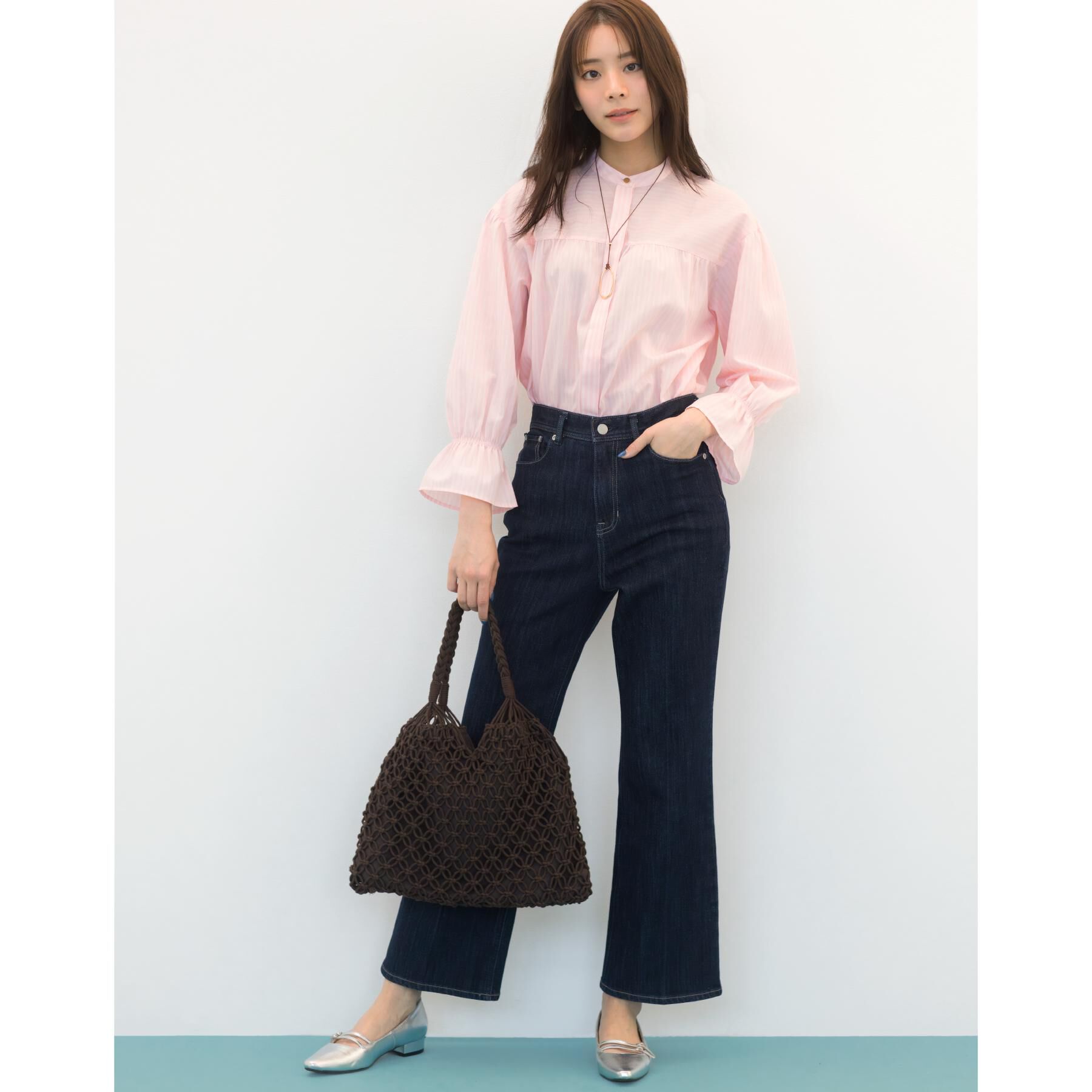 grove「【貴島明日香さん着用／イージーケア／接触冷感】麻ブレンドスタンドギャザーシャツ」|シャツ・ブラウス|