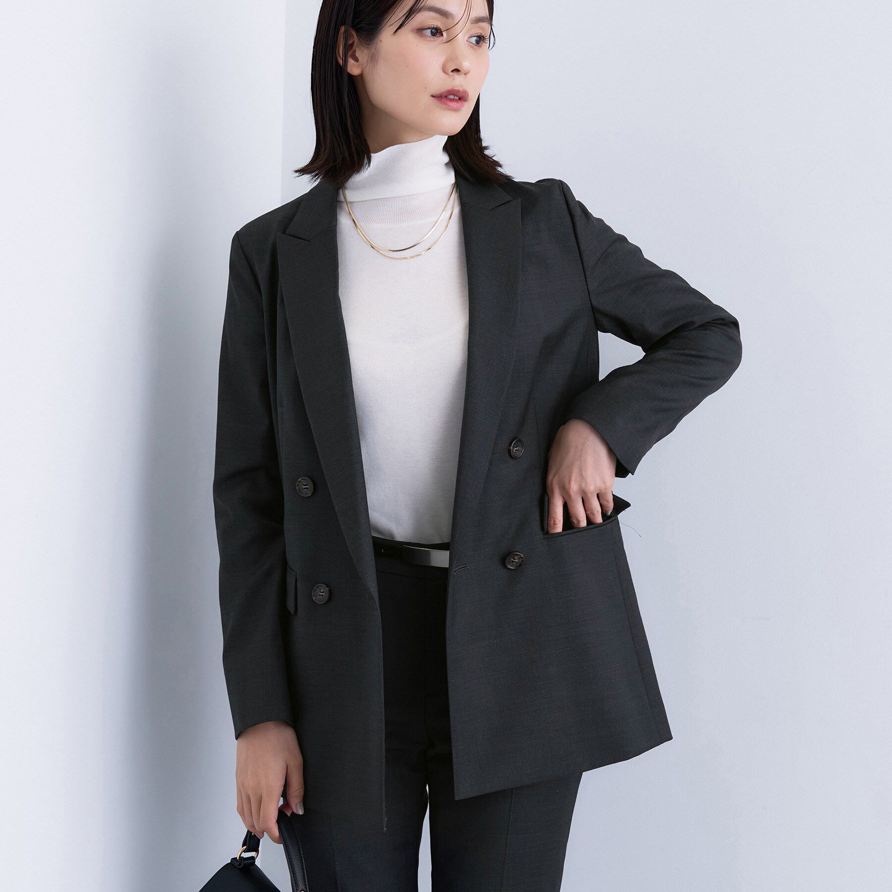 INDIVI「【日本製／スーツ／通勤】シルクウールストレッチ ダブルジャケット」|テーラードジャケット|チャコールグレー(9