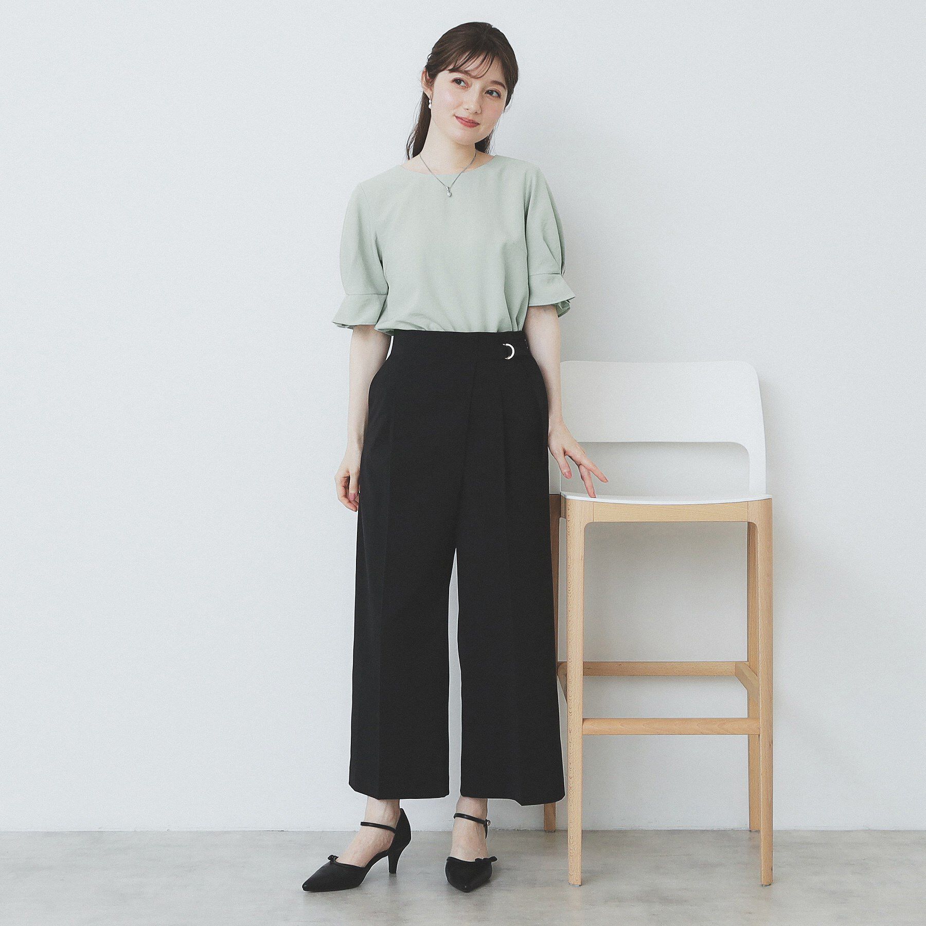 index「《8色展開/XS-LLサイズ》タックパフスリーブブラウス【洗濯機洗い可/吸水速乾/防シワ/抗ピル】」|シャツ・ブラウス|