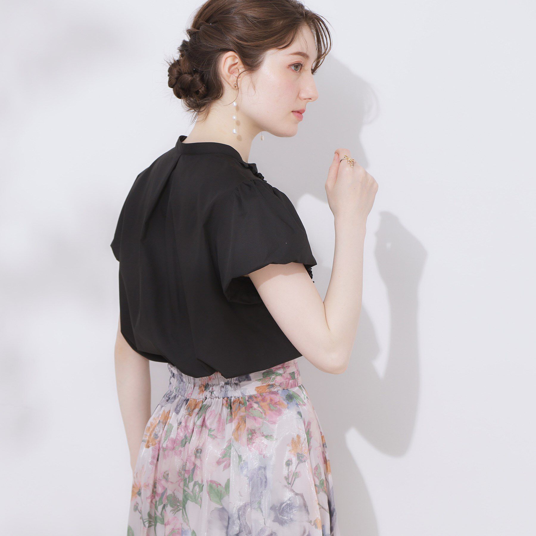 Couture broach「【大人フェミニン・華奢見え・通勤】フロントフリルシャツ」|シャツ・ブラウス|